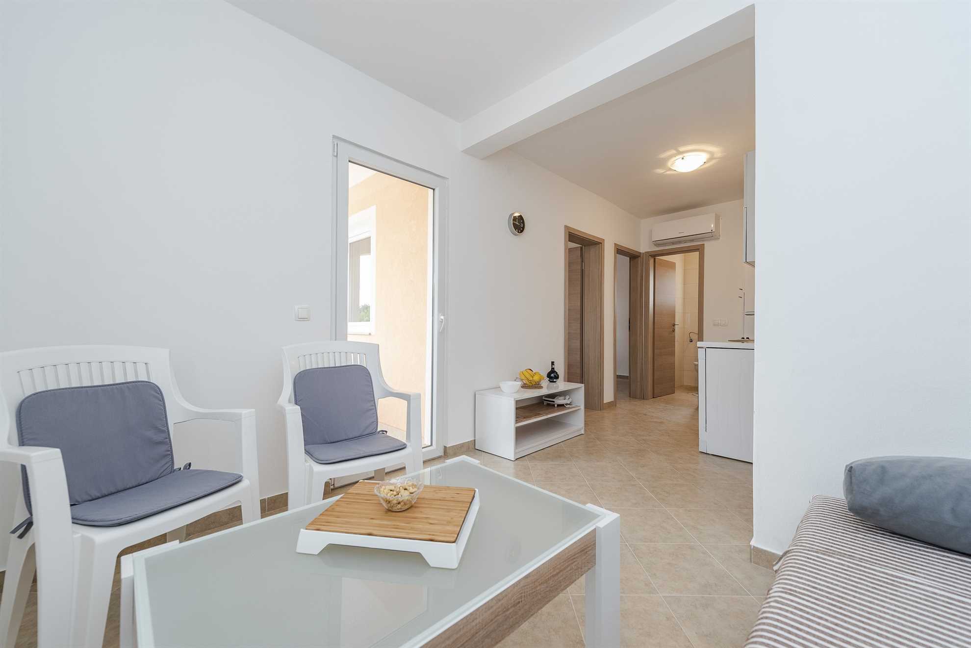 Apartment fully equipped | for 4 persons | just 100 m from beach