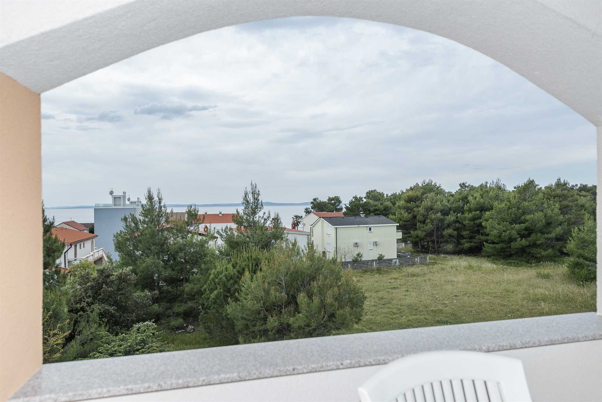 Apartment just 100 m from beach | WiFi, air conditioning, parking | for 2-4 persons