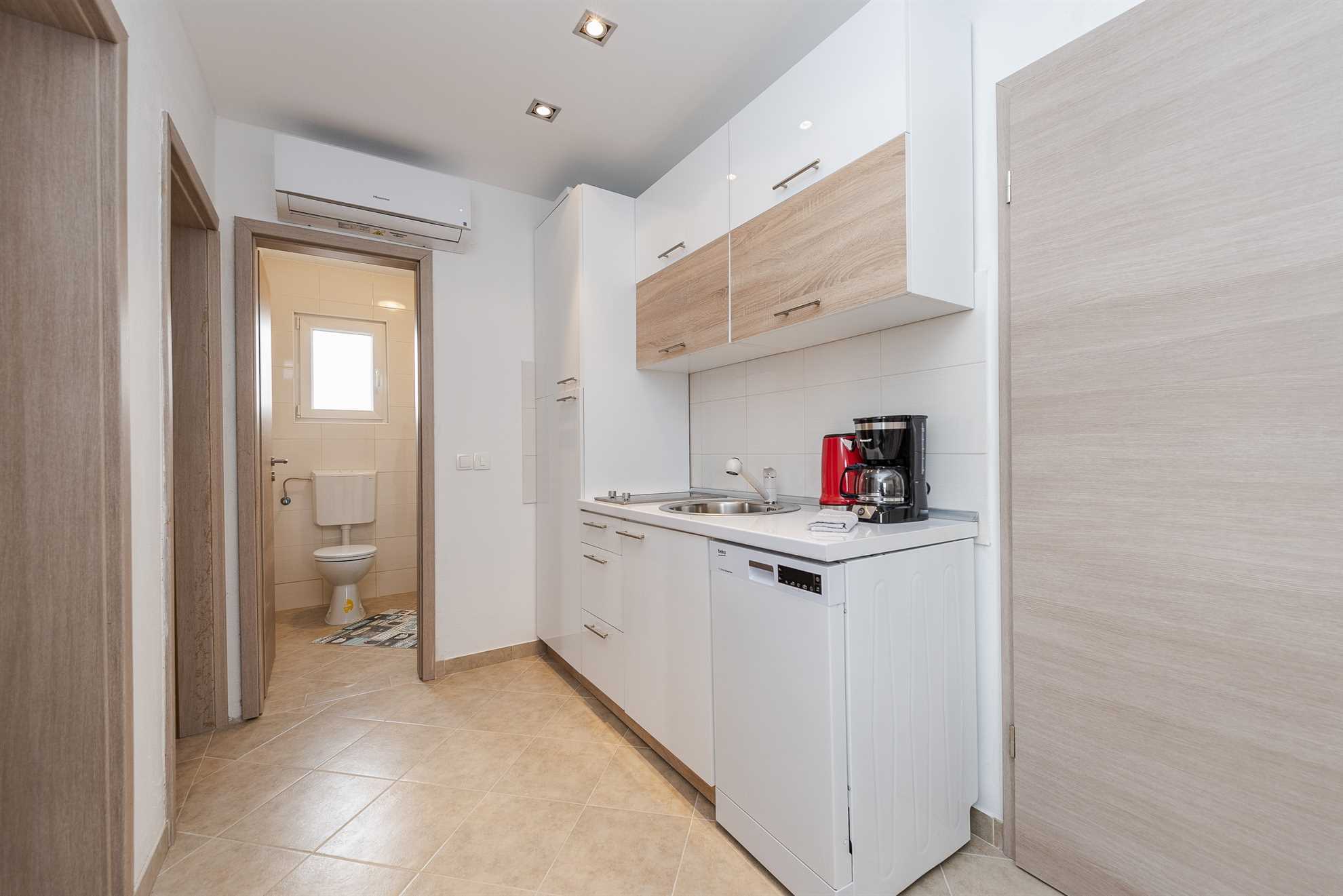 3 stars apartment | 100 m from sea and beach