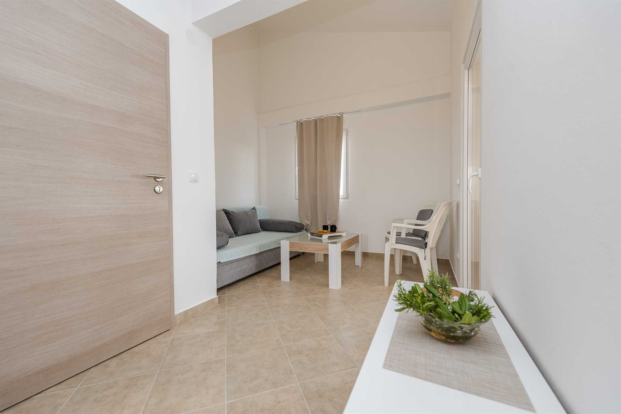 3 stars apartment | 100 m from sea and beach