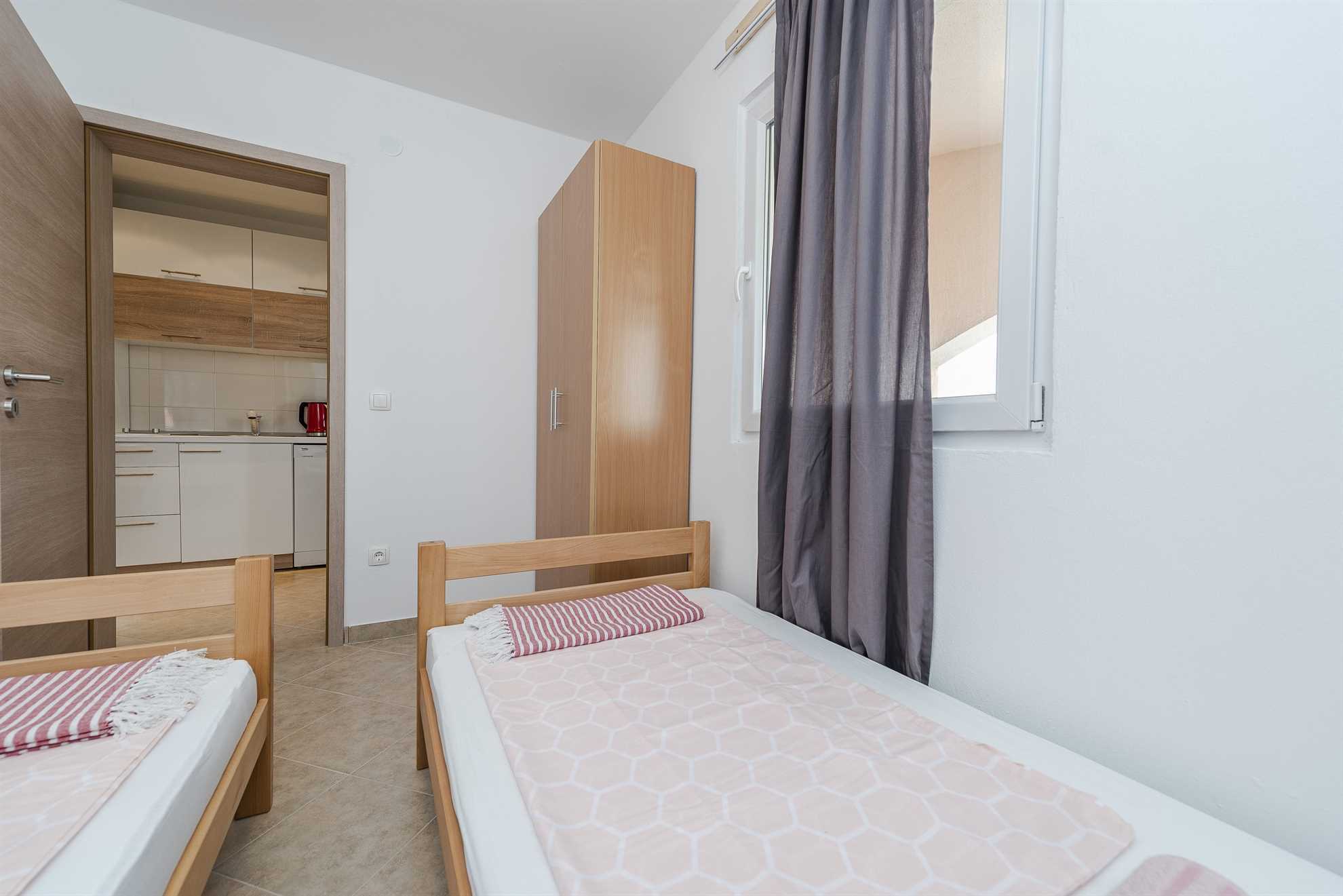 3 stars apartment | 100 m from sea and beach