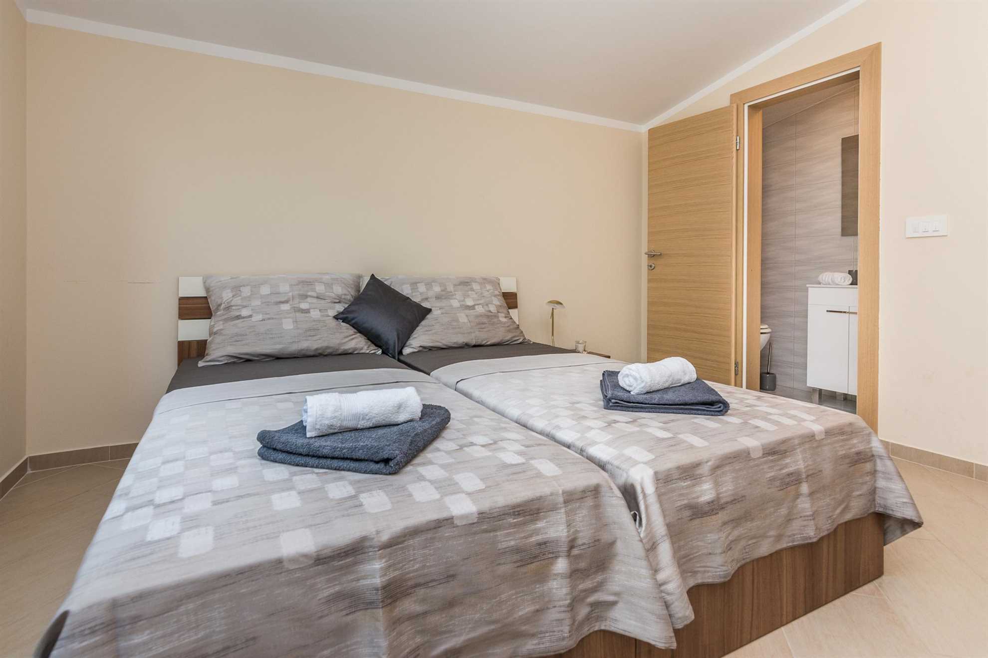 Apartment in a quiet area | for 2 persons | 250 m from beach