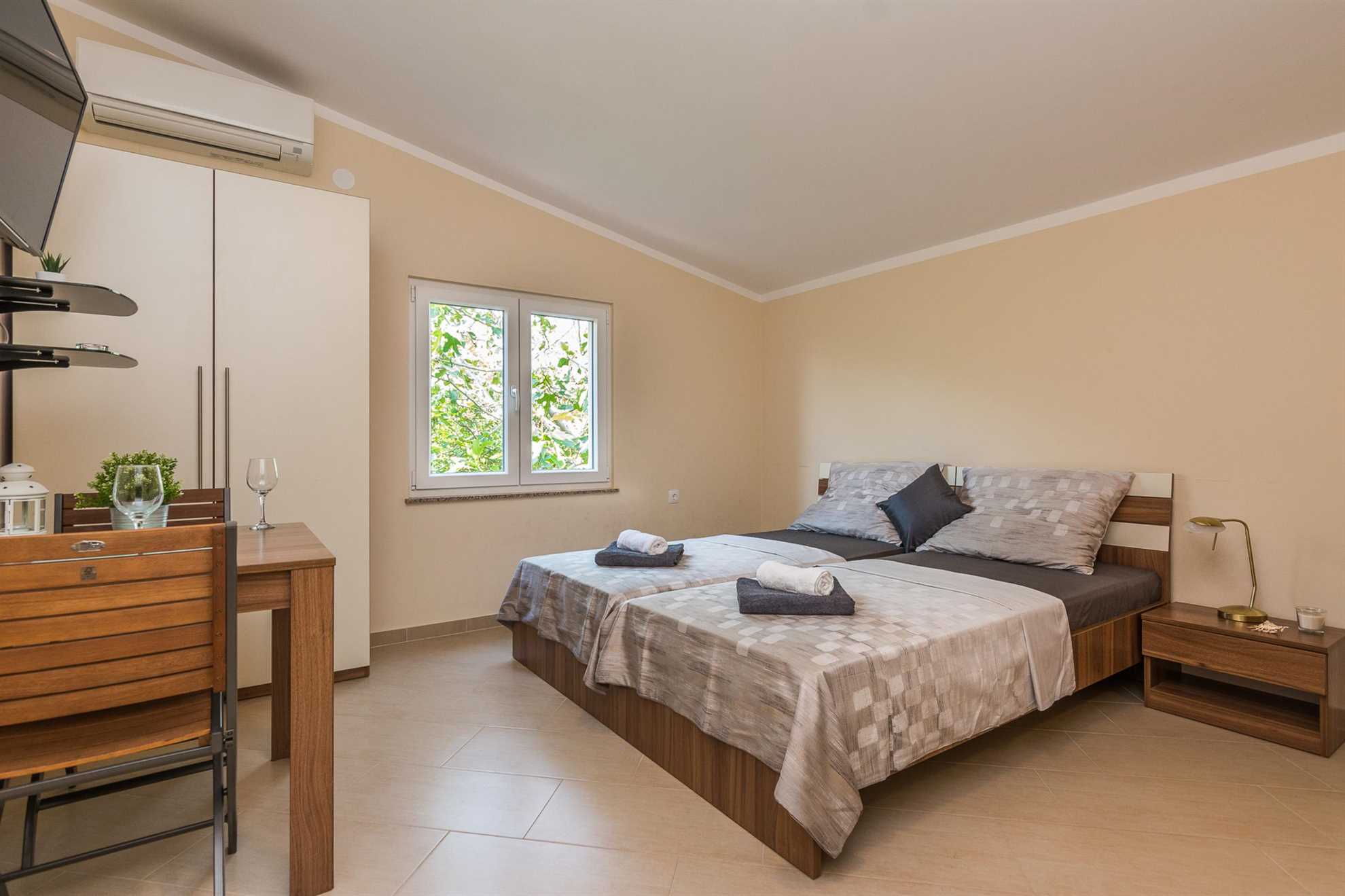 Apartment in a quiet area | for 2 persons | 250 m from beach