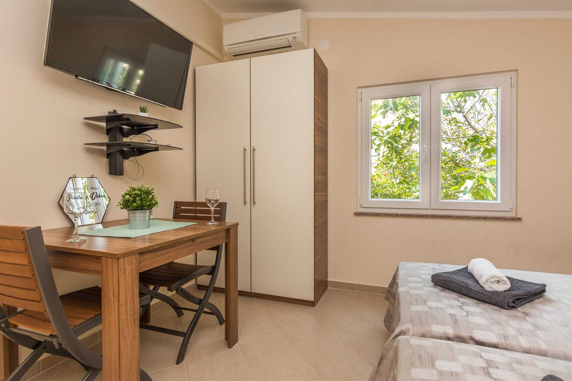 Apartment in a quiet area | for 2 persons | 250 m from beach
