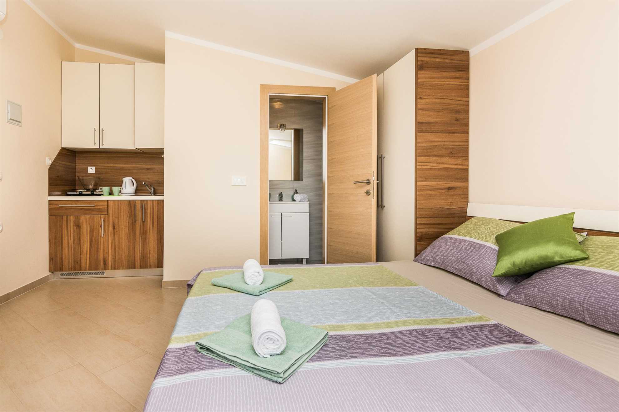 Ideal for 2 persons | apartment with garden and BBQ | Studio app