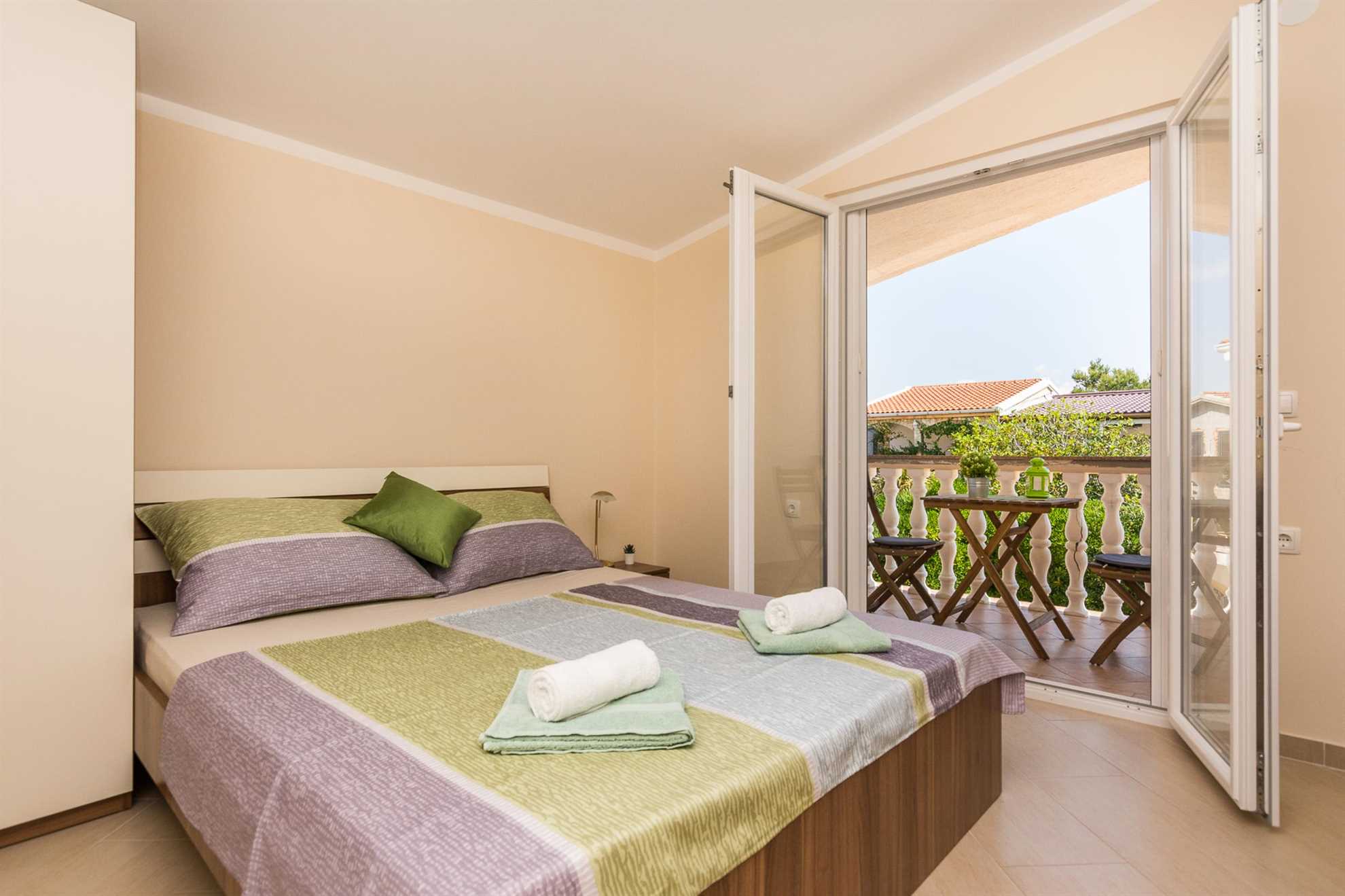 Ideal for 2 persons | apartment with garden and BBQ | Studio app