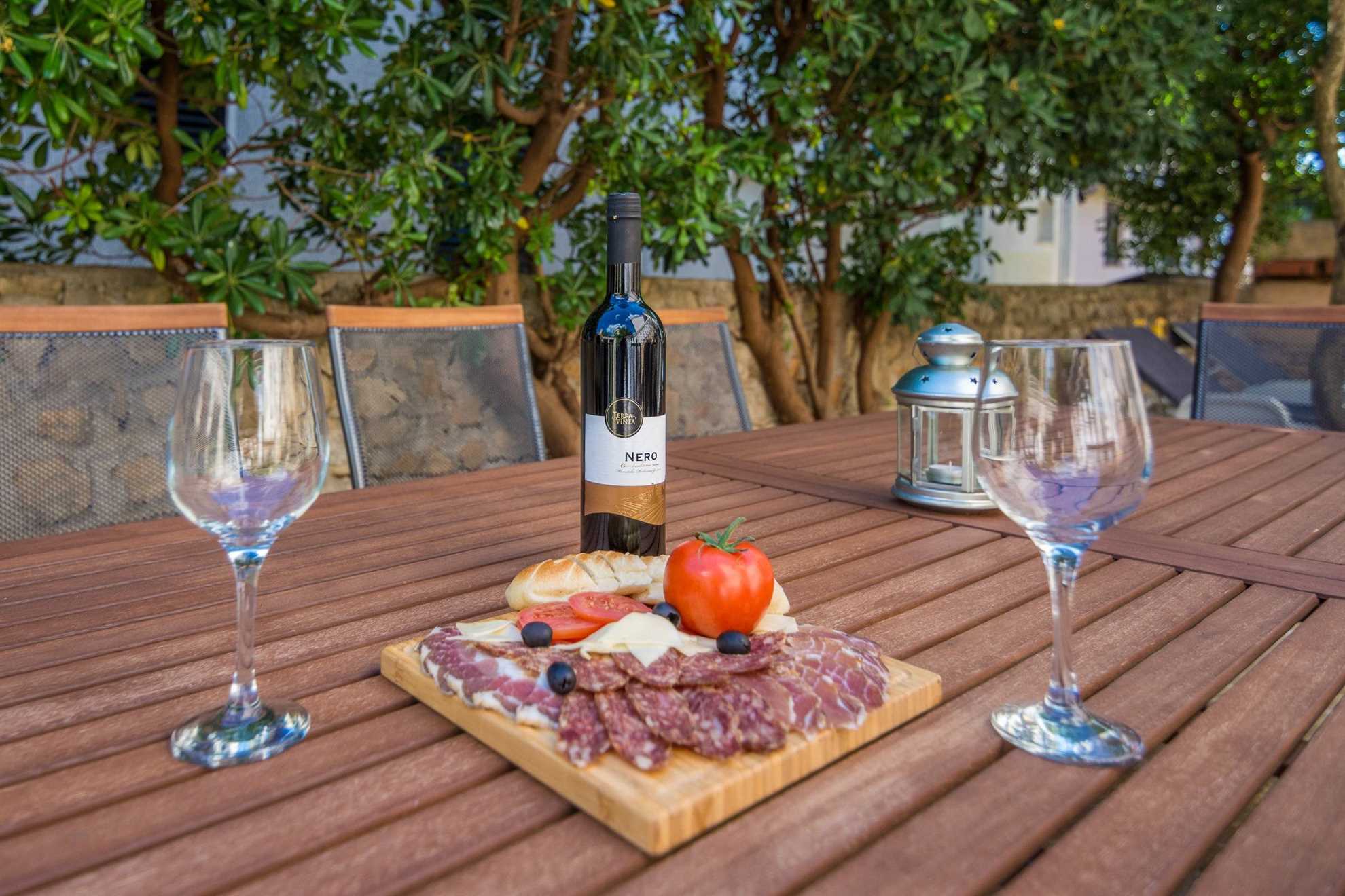 Ideal for 2 persons | apartment with garden and BBQ | Studio app