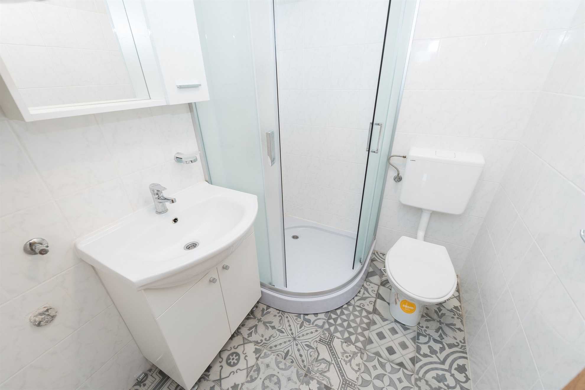 Ideal for 4 persons | air conditioning, WiFi, satellite tv, BBQ