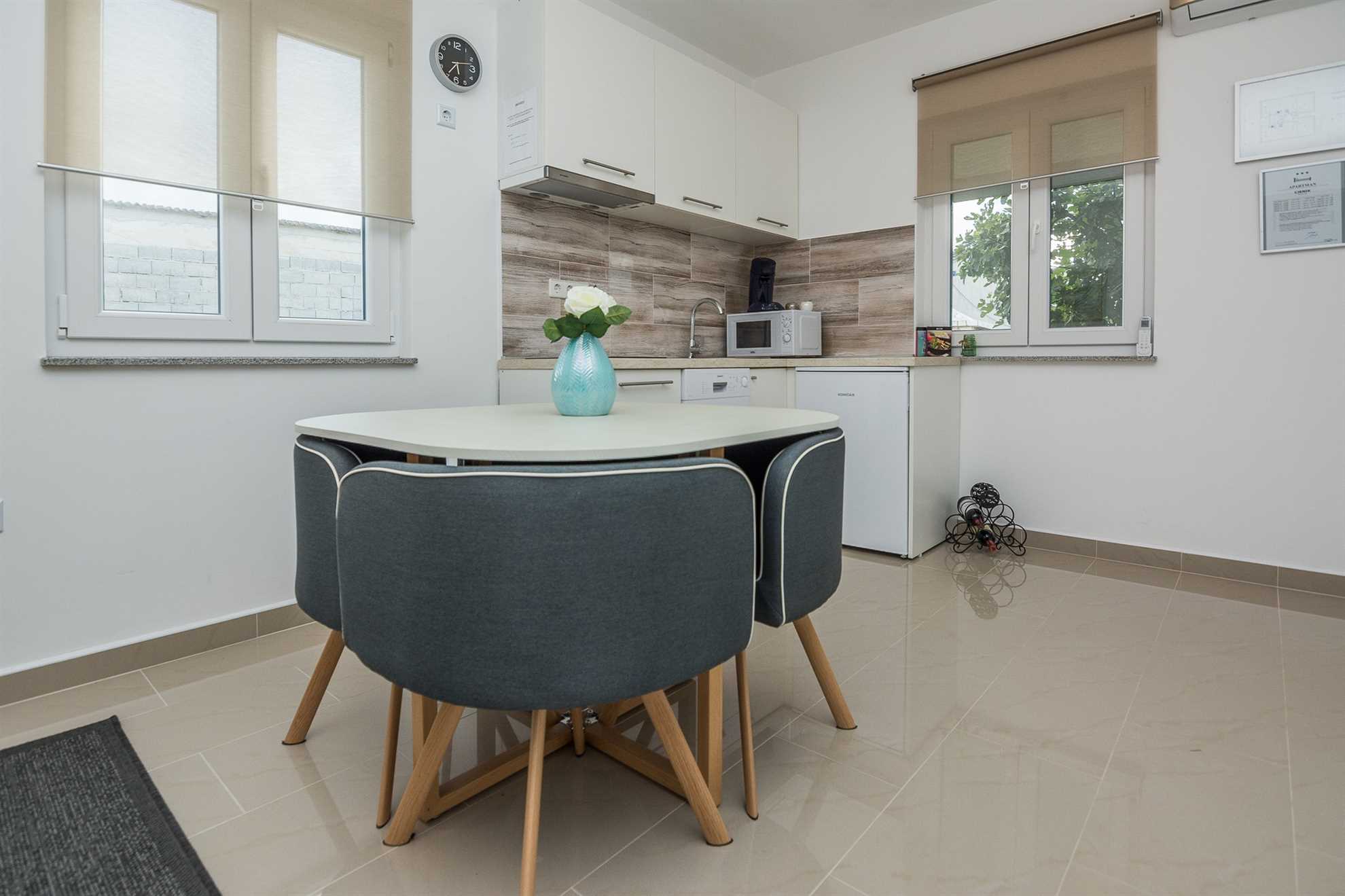 3 stars apartment | for 2-4 persons | just 70 m from beach