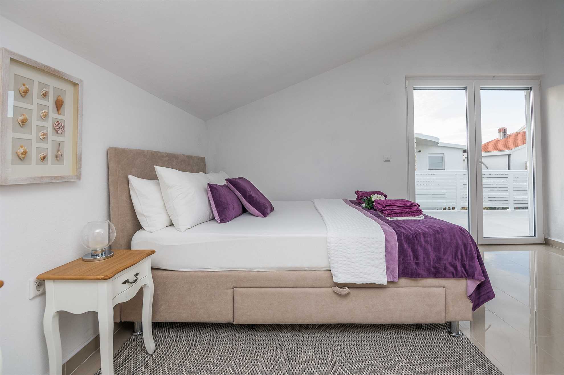 3 stars apartment just 70 m from beach | air conditioning, Wi-Fi, satellite tv | for 2-4 persons