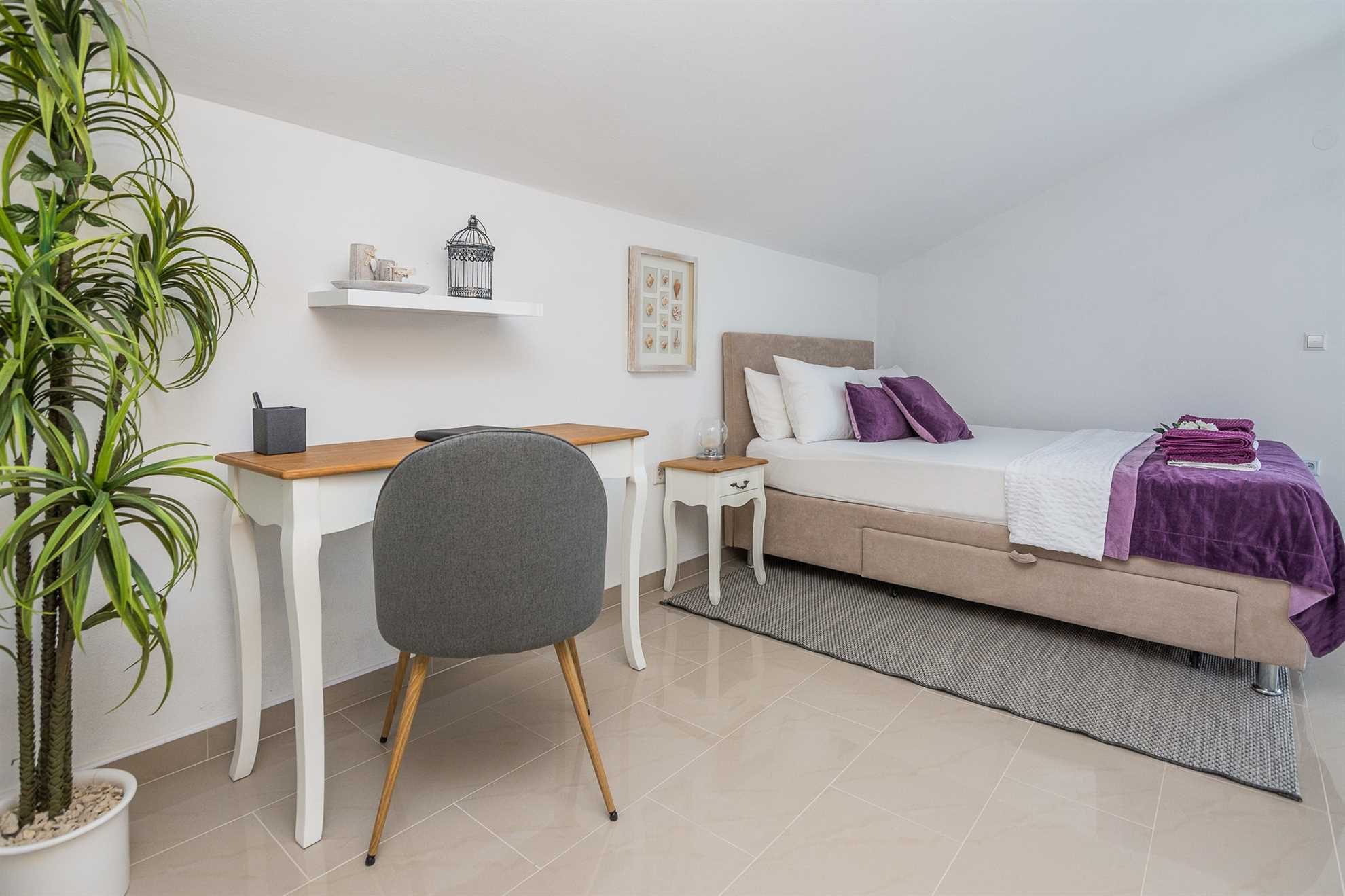 3 stars apartment just 70 m from beach | air conditioning, Wi-Fi, satellite tv | for 2-4 persons