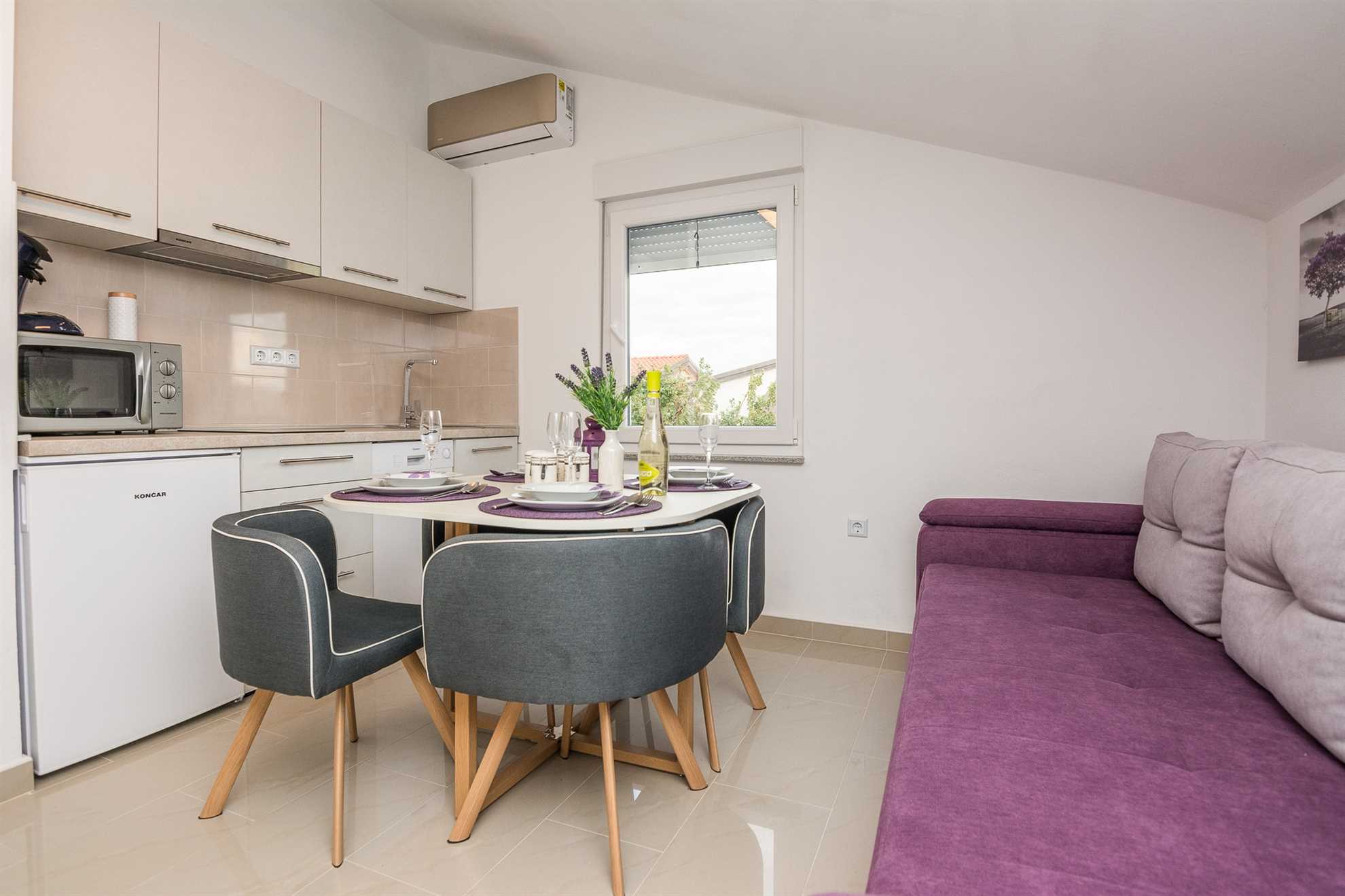 3 stars apartment just 70 m from beach | air conditioning, Wi-Fi, satellite tv | for 2-4 persons