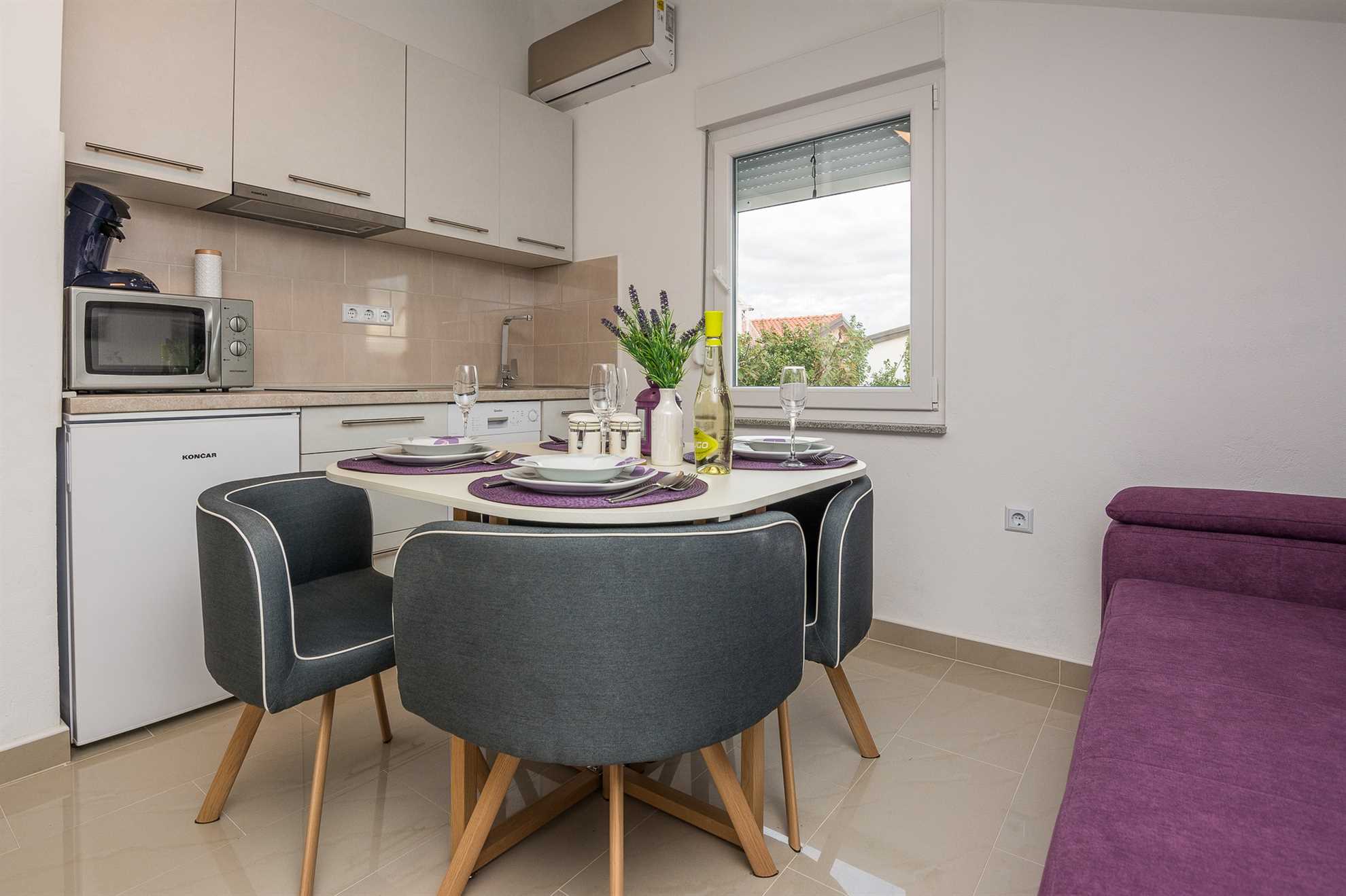3 stars apartment just 70 m from beach | air conditioning, Wi-Fi, satellite tv | for 2-4 persons