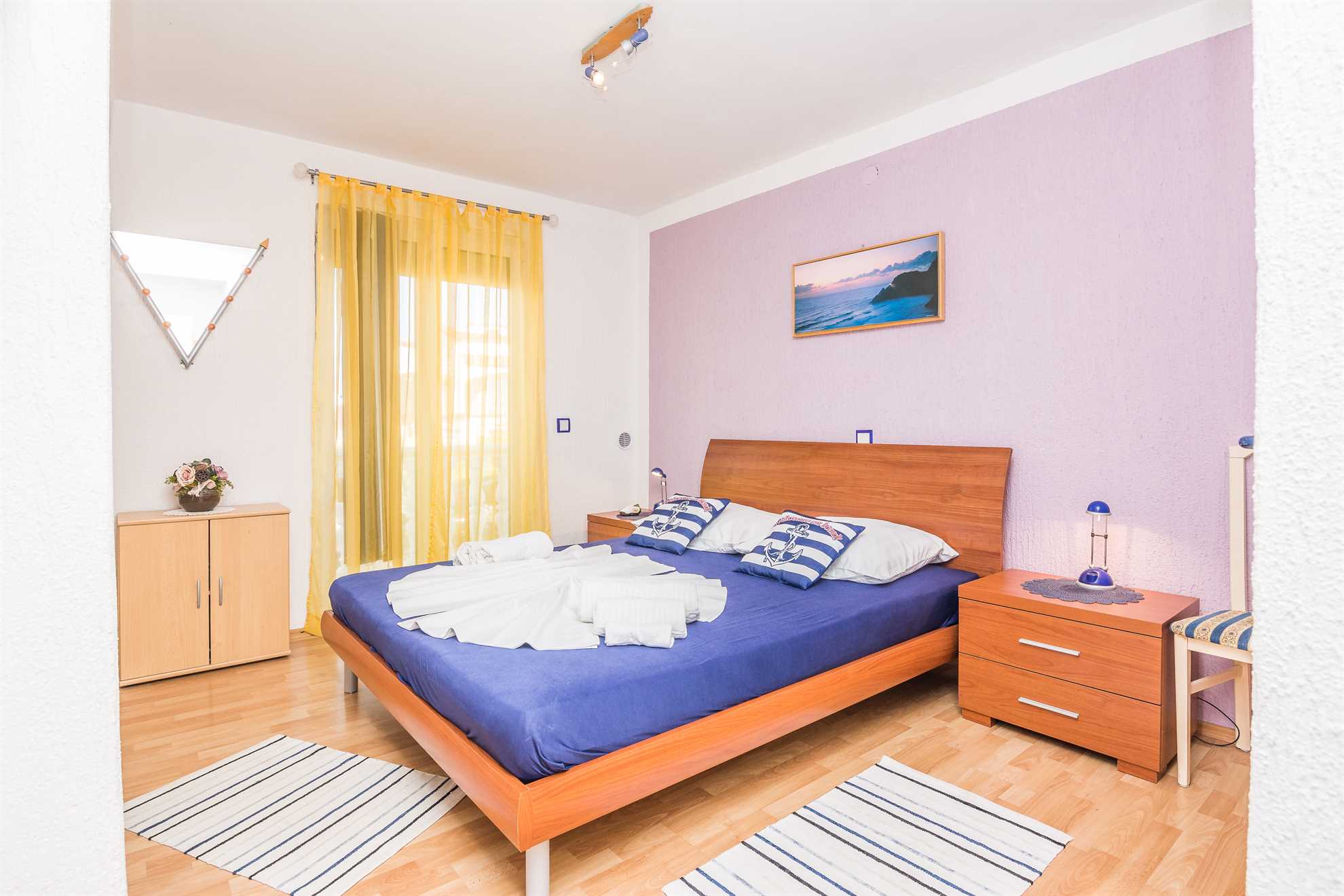 Apartment for 4-6 persons | Air conditioning, satelite tv, wifi Internet | just 150 m from the beach