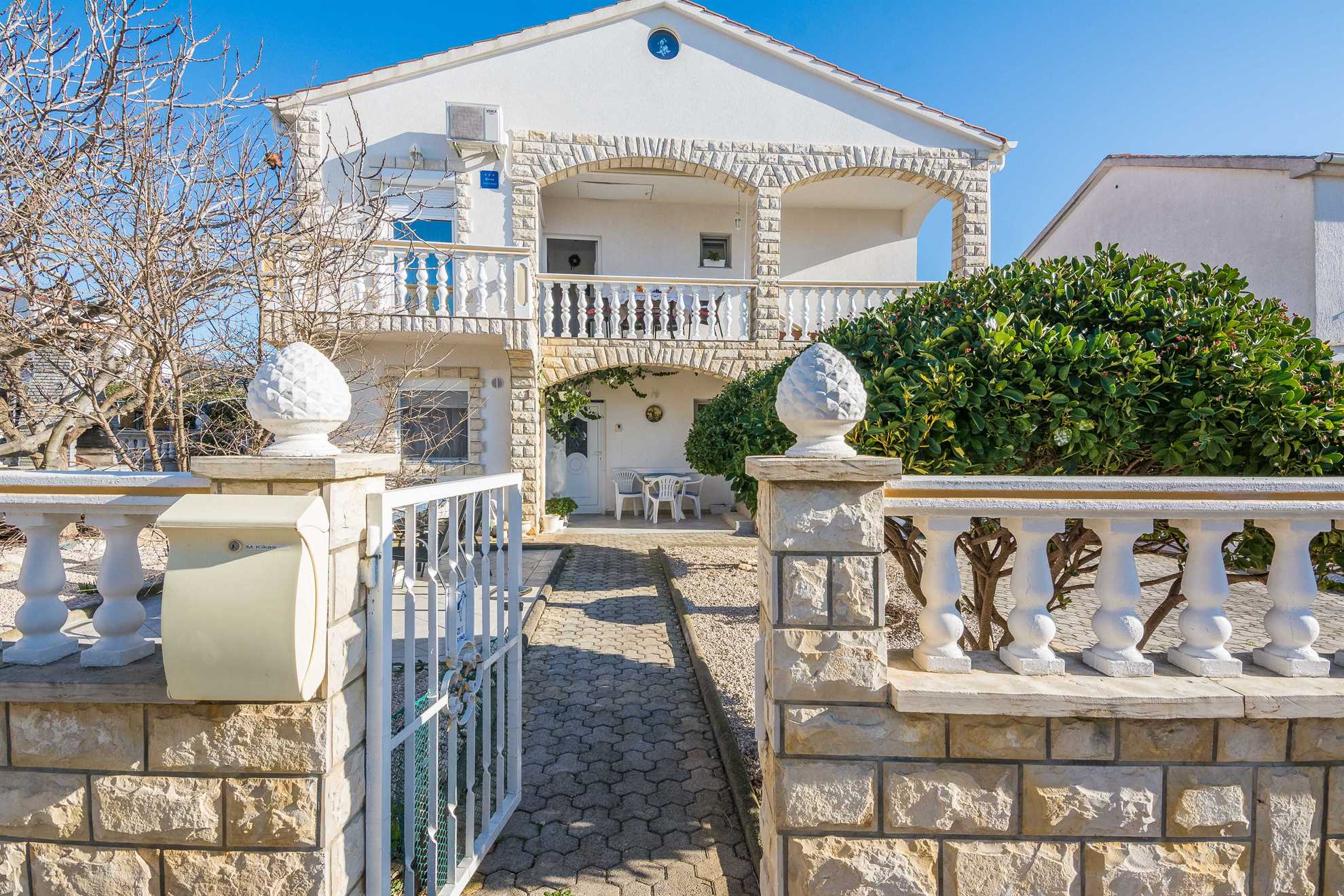 Apartment for 4-6 persons | Air conditioning, satelite tv, wifi Internet | just 150 m from the beach