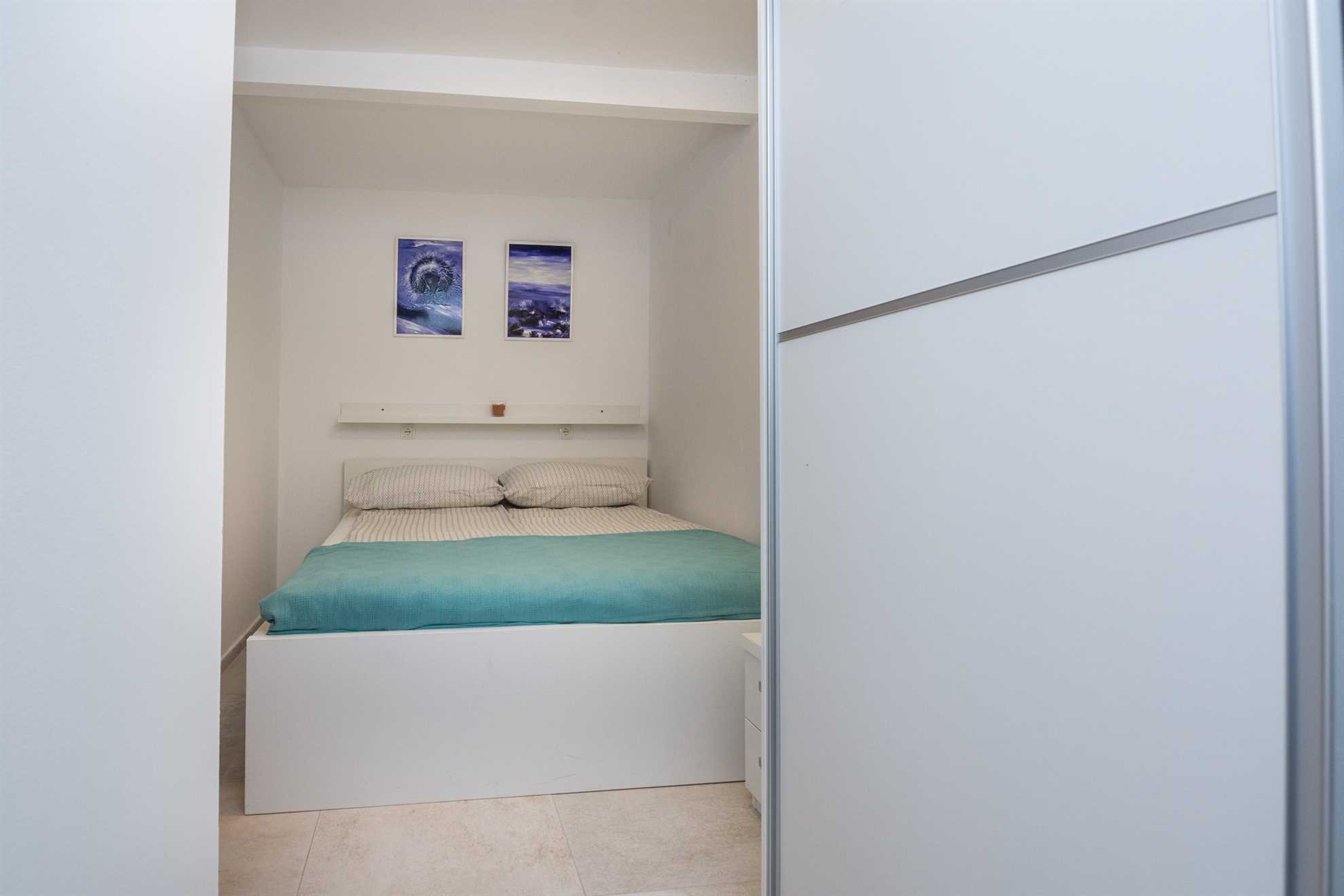 Ideal for 4 persons | Stone modern house | 200 m from beach