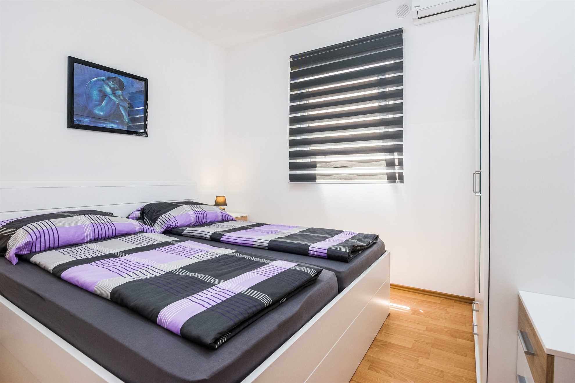250m from beach | apartment ideal for 4 per.