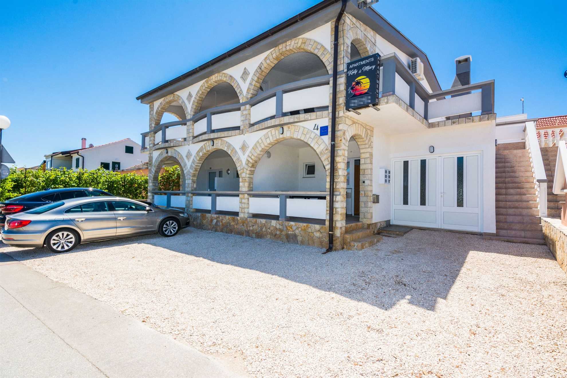 Apartment for 2-4 persons | 250 m from beach | fully equipped