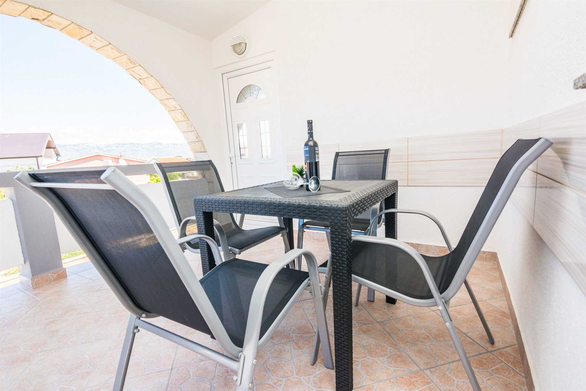 250 m from beach | apartment for 2-4 persons | in a quiet area