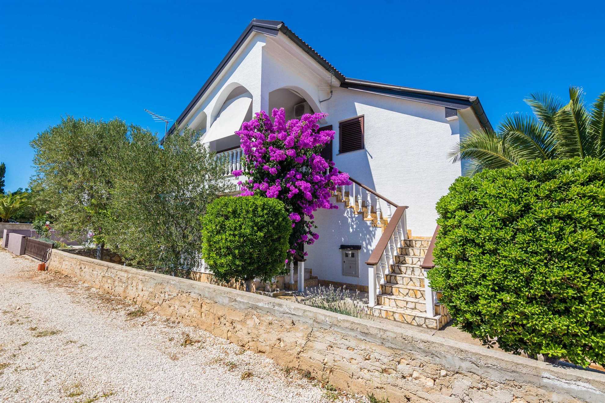 3 stars apartment | 300 m from sea and beach | ideal for 4 pers.