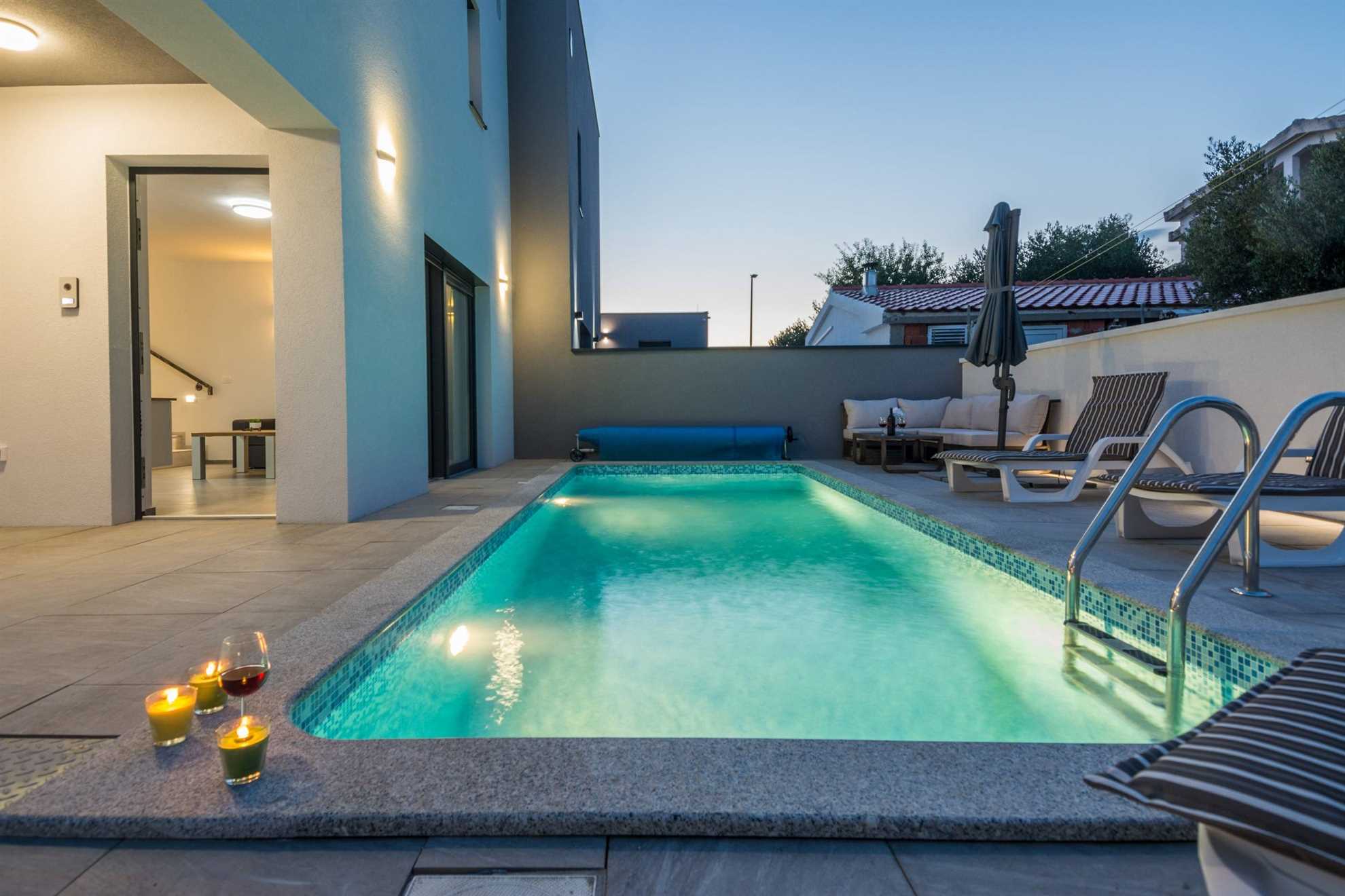 Luxurious | Private pool | Apartment  for 4-6 persons | Air conditioning, satelite tv, wifi Internet