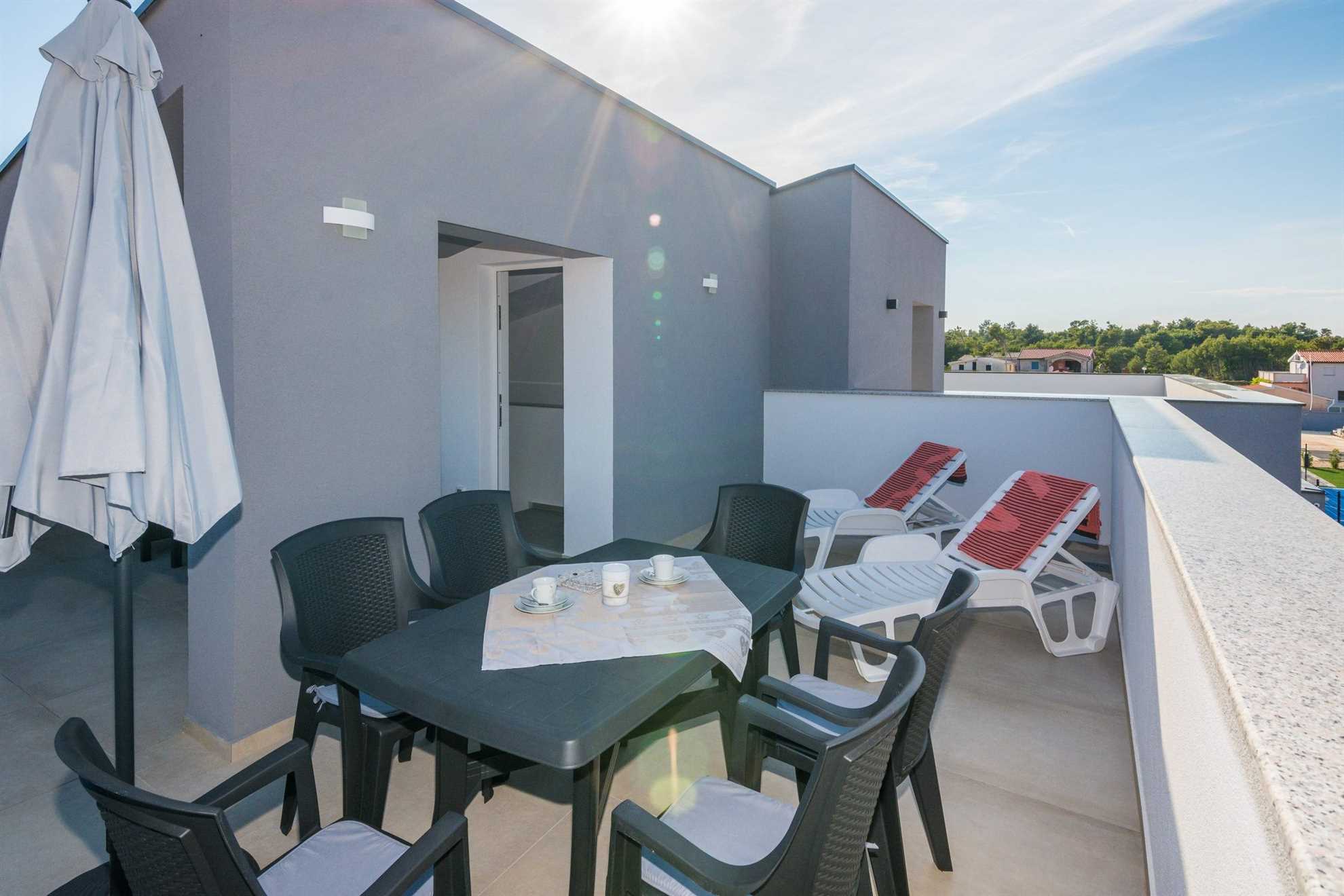 Luxurious | Private pool | Apartment  for 4-6 persons | Air conditioning, satelite tv, wifi Internet