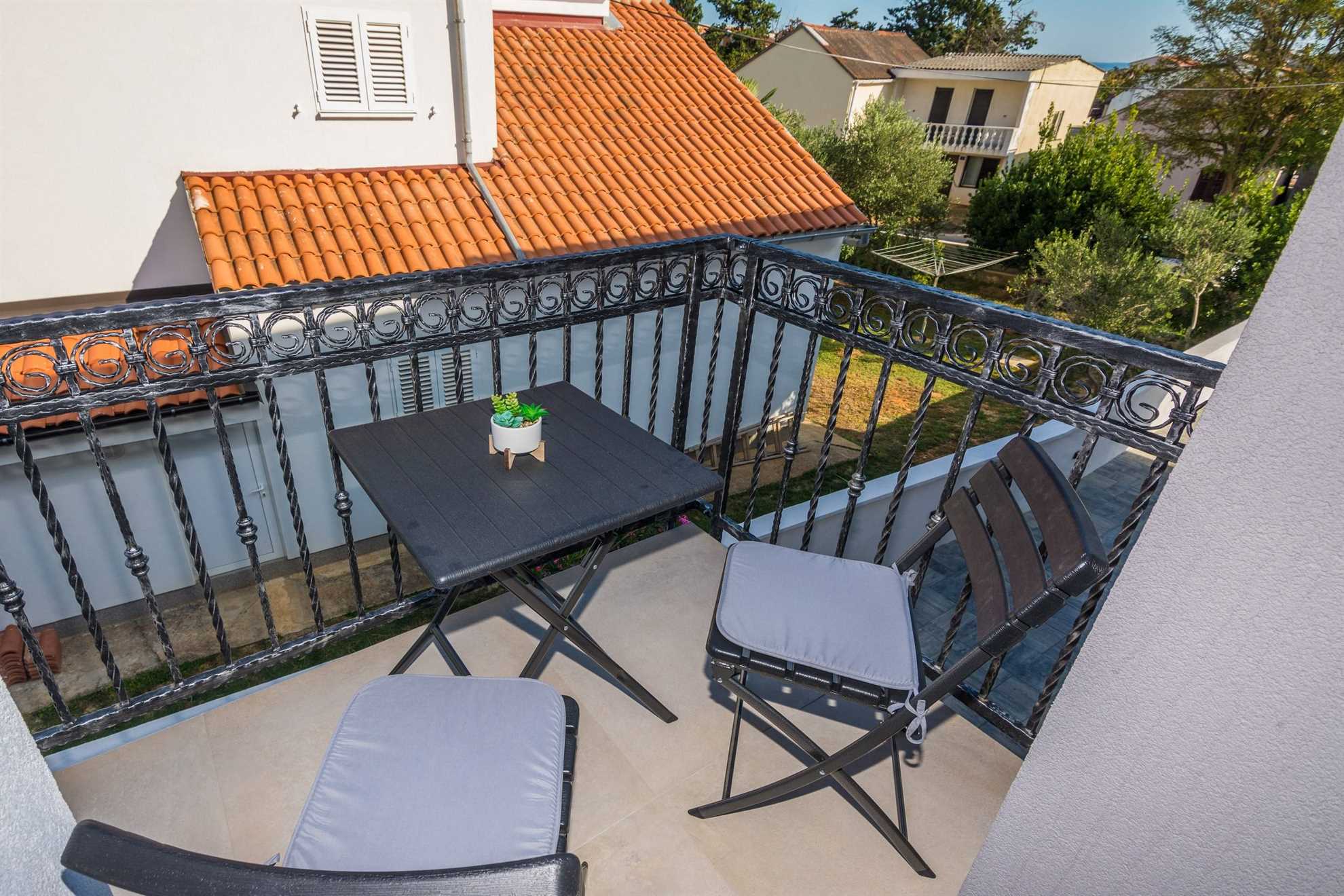 Luxurious | Private pool | Apartment  for 4-6 persons | Air conditioning, satelite tv, wifi Internet
