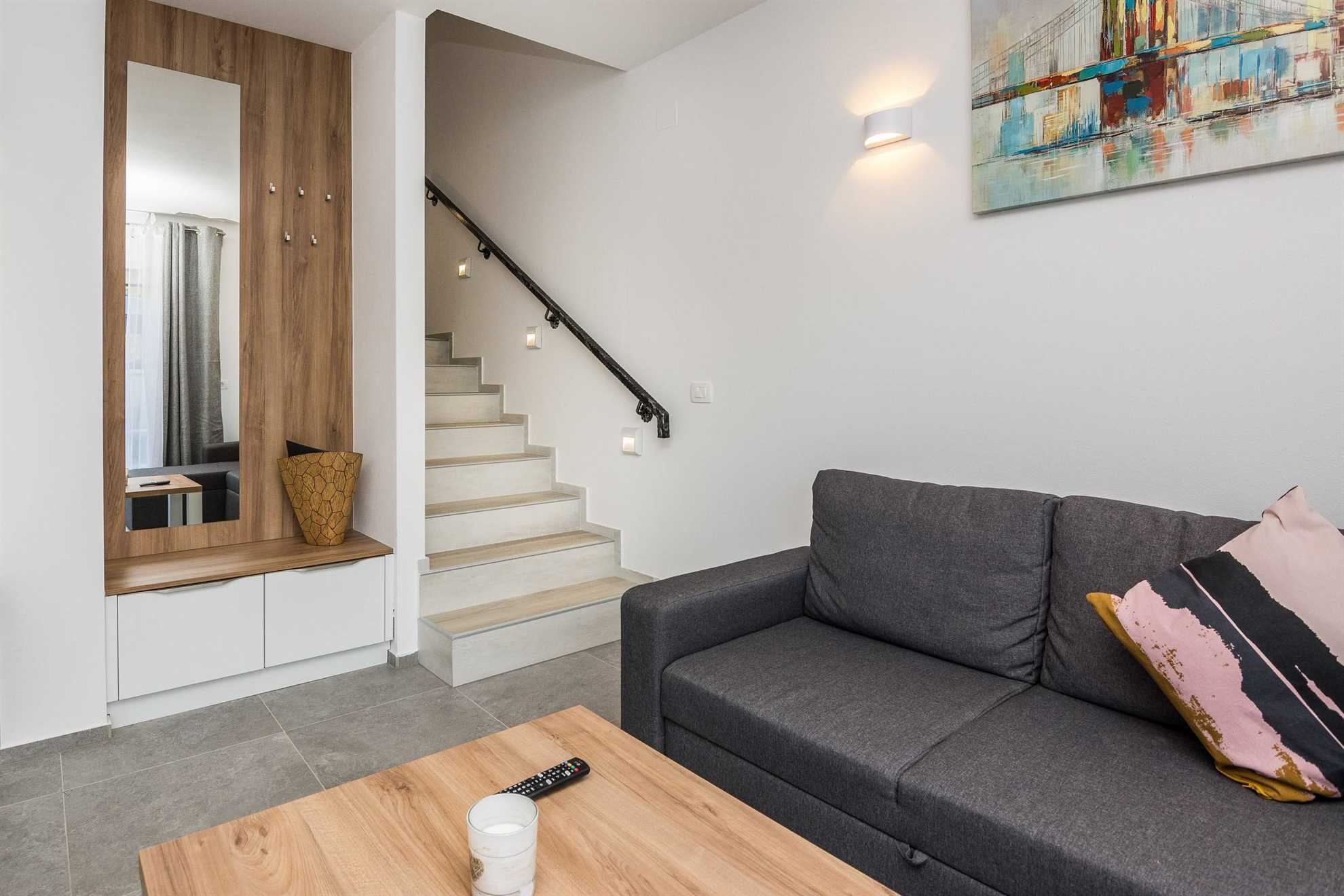 Luxurious | Private pool | Apartment  for 4-6 persons | Air conditioning, satelite tv, wifi Internet