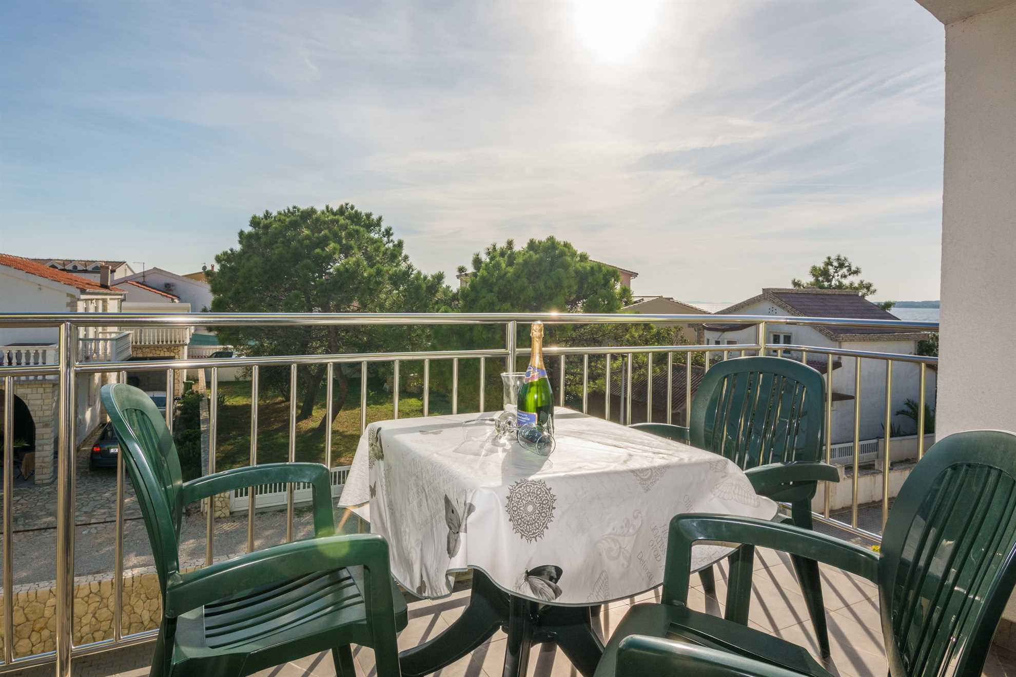 Apartment in a quiet area | for 4-5 persons | Sea view