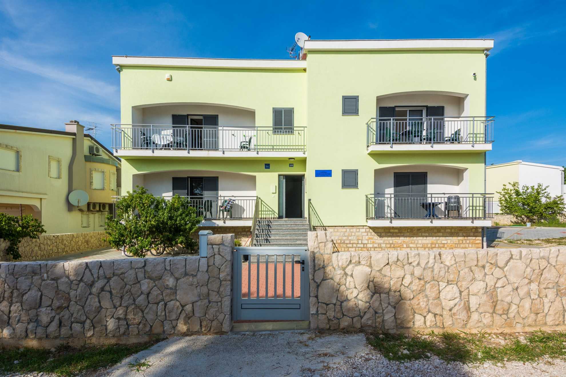 Apartment in a quiet area | for 4-5 persons | Sea view