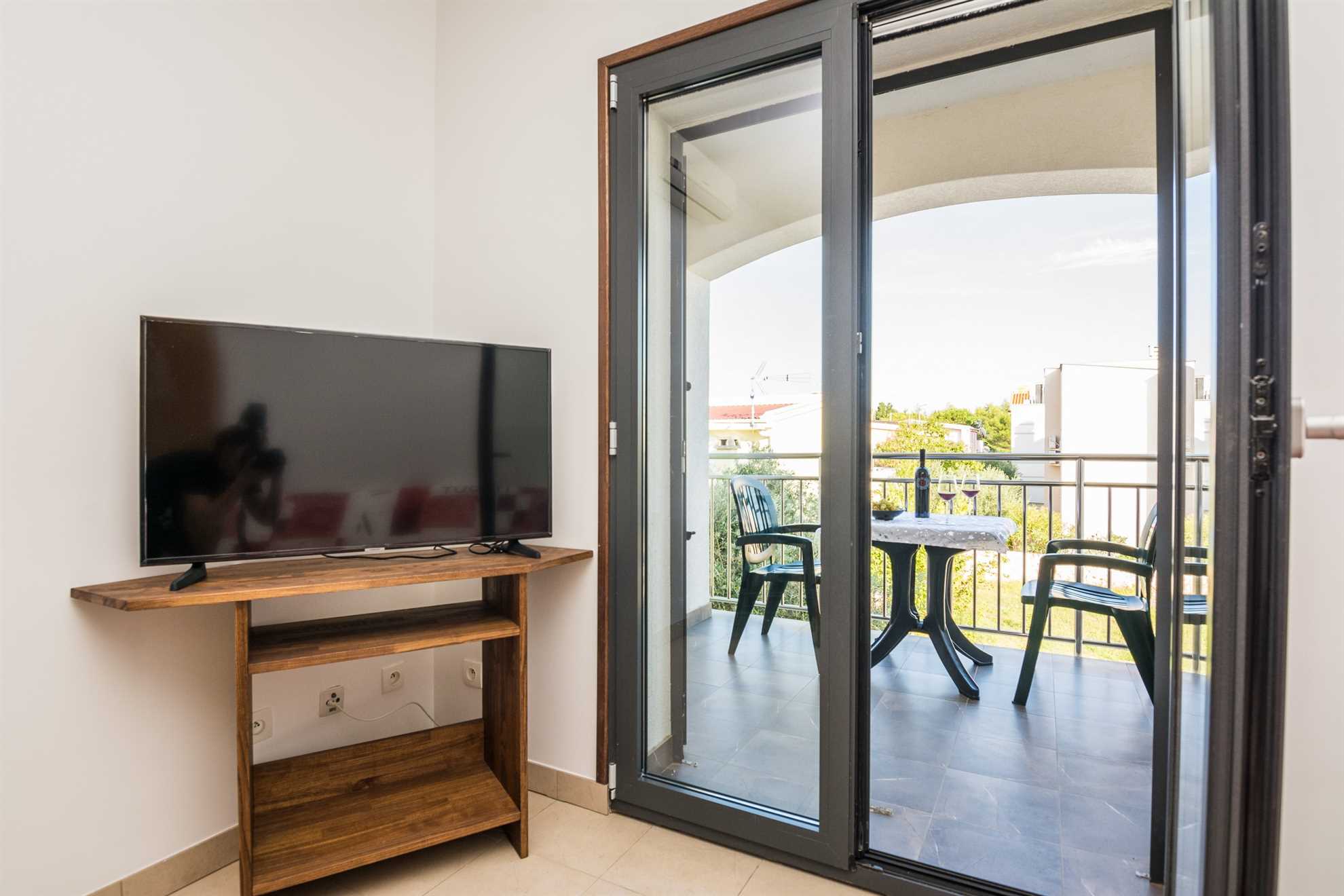 Holiday accommodation for 2-3 persons | 70 meters to the beach