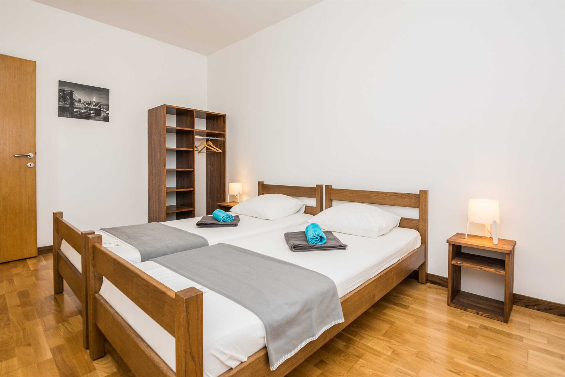 Apartment for 2-3 per. | Seaview | 70m from beach