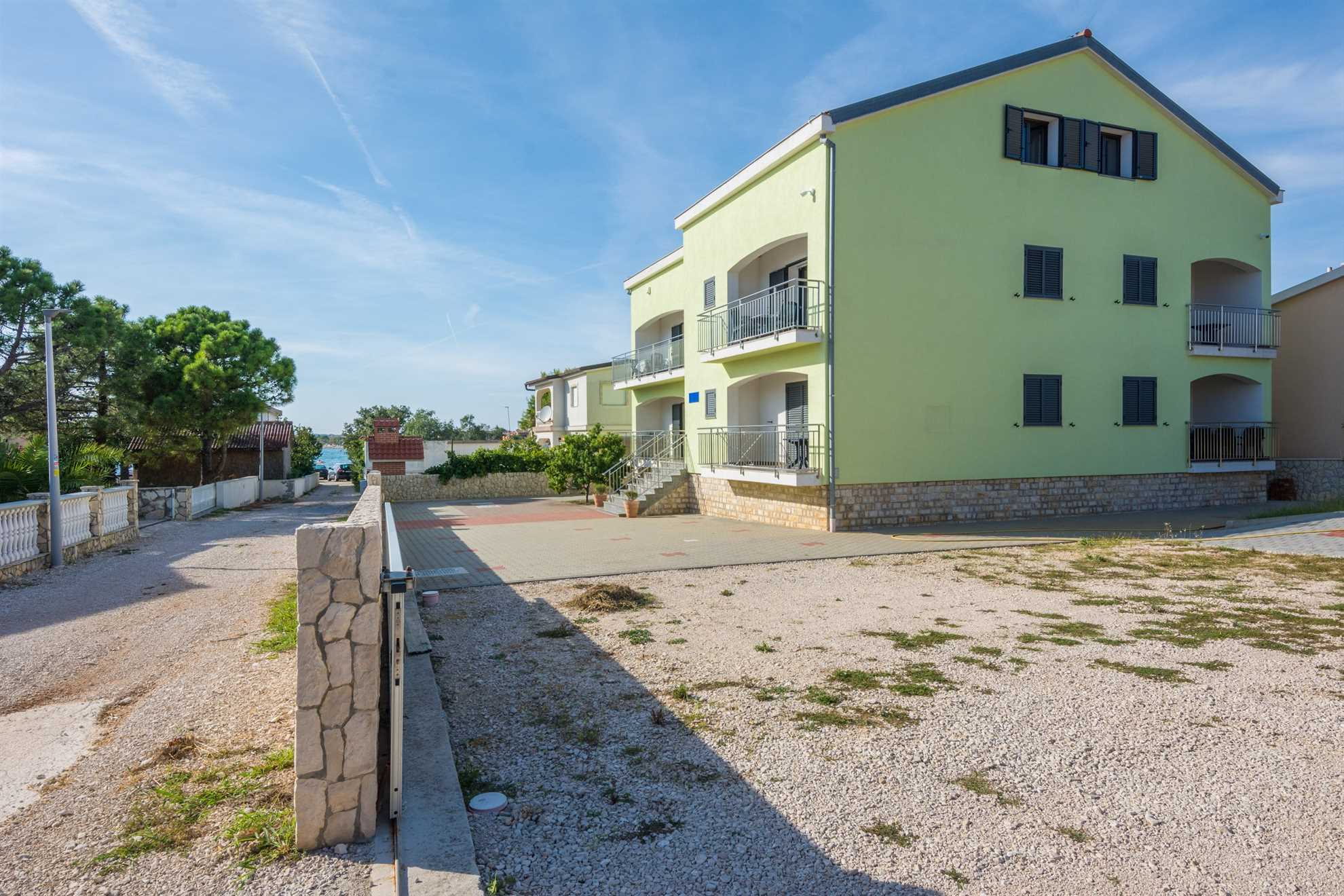 Apartment for 2-3 per. | Seaview | 70m from beach