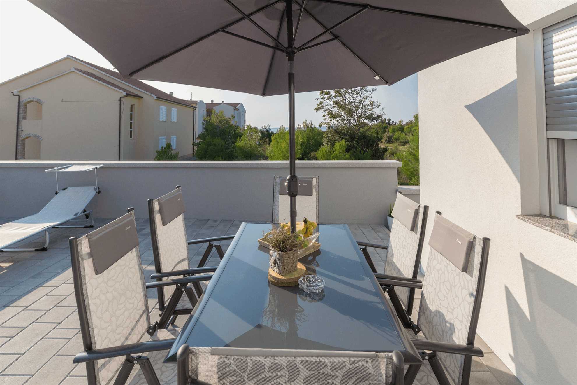 Luxurious | Villa  for 6 persons | Swimmingpool | Just 150m from beach