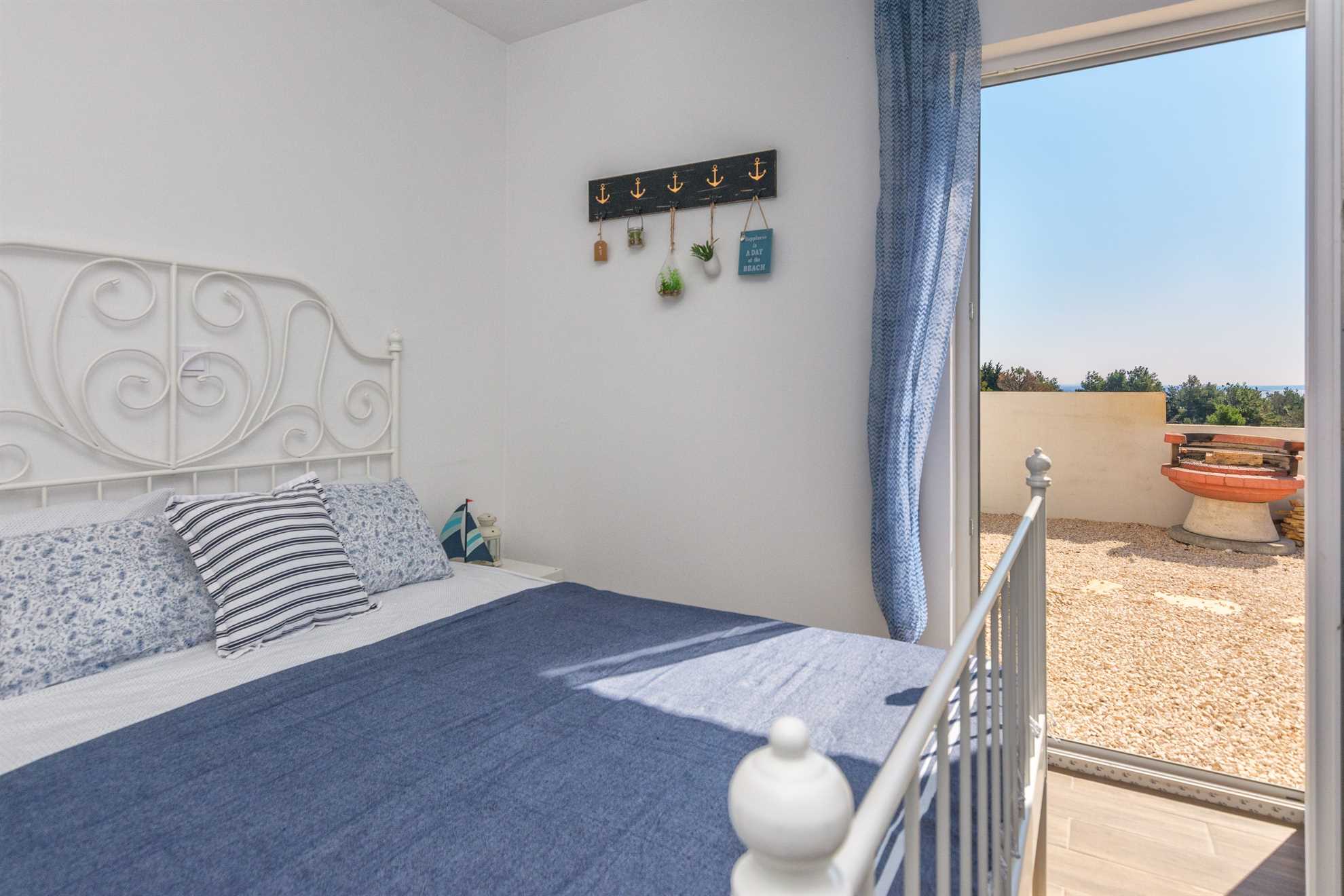 Villa | 6-8 persons | swimming pool | sea view