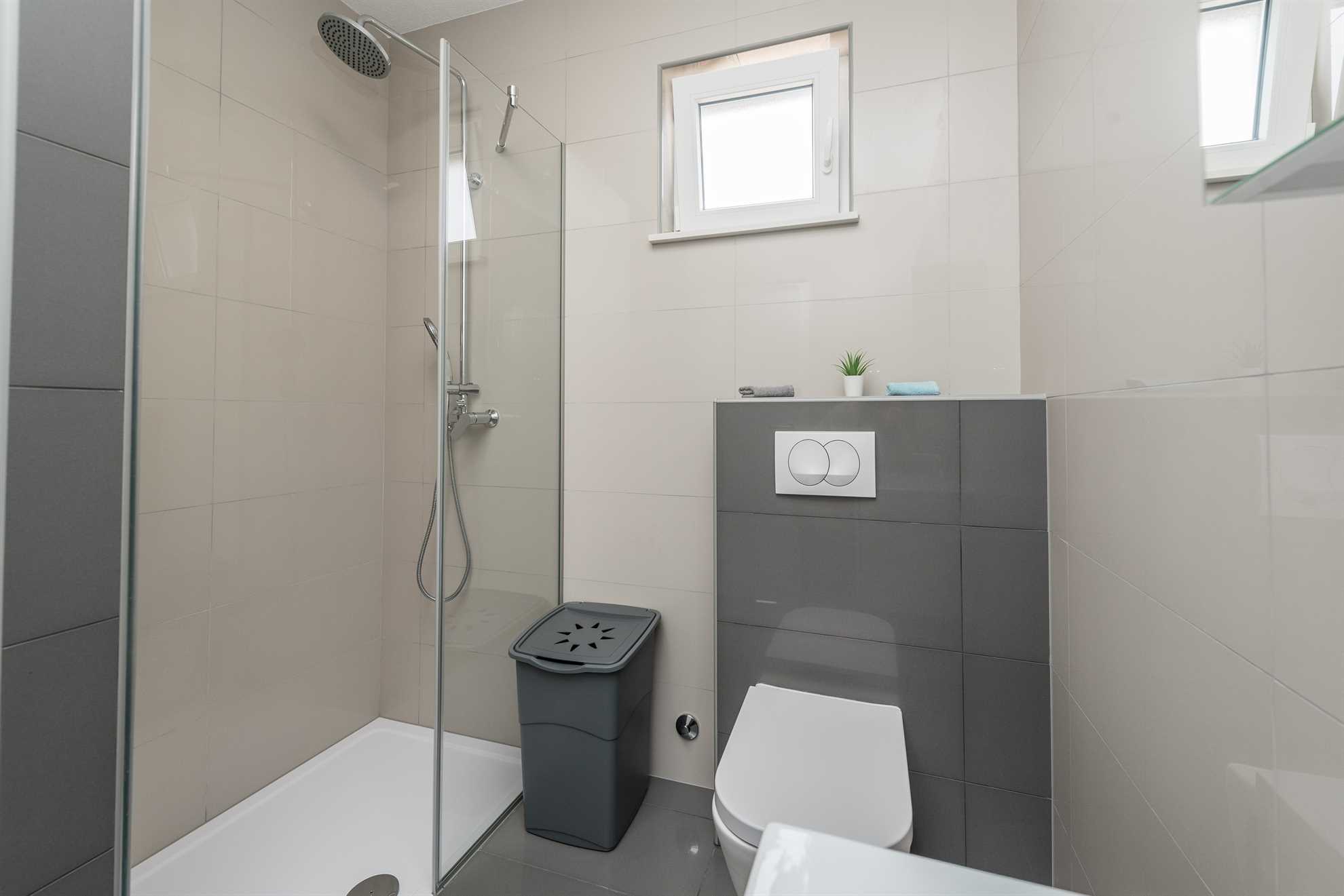 Modern apartment for 4-6 persons | partial sea view