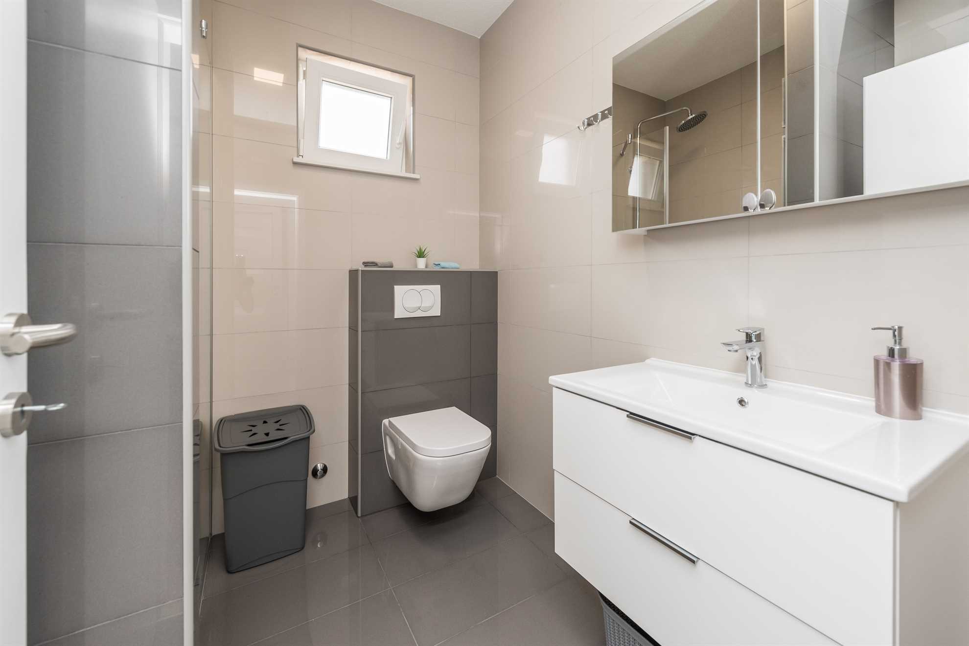 Apartment in a quiet area | for 6 persons | partial sea view