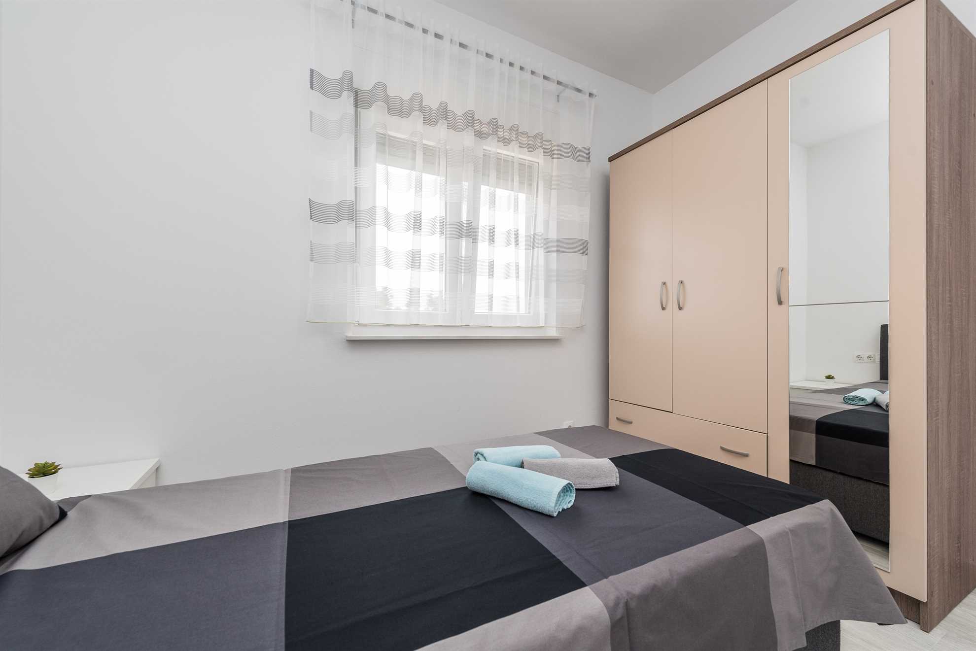 Apartment in a quiet area | for 6 persons | partial sea view