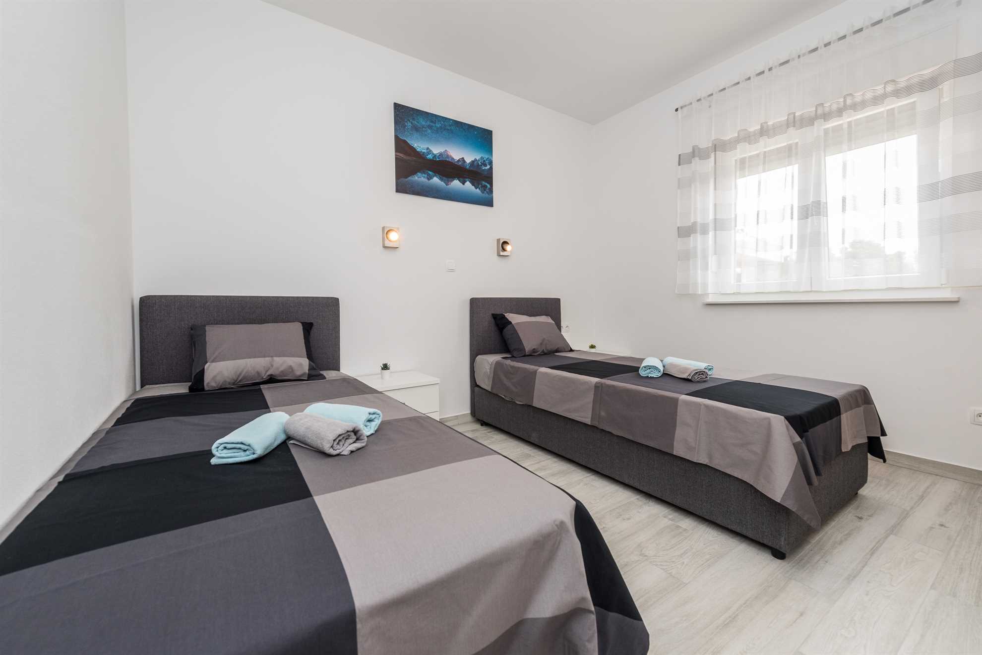 Apartment in a quiet area | for 6 persons | partial sea view