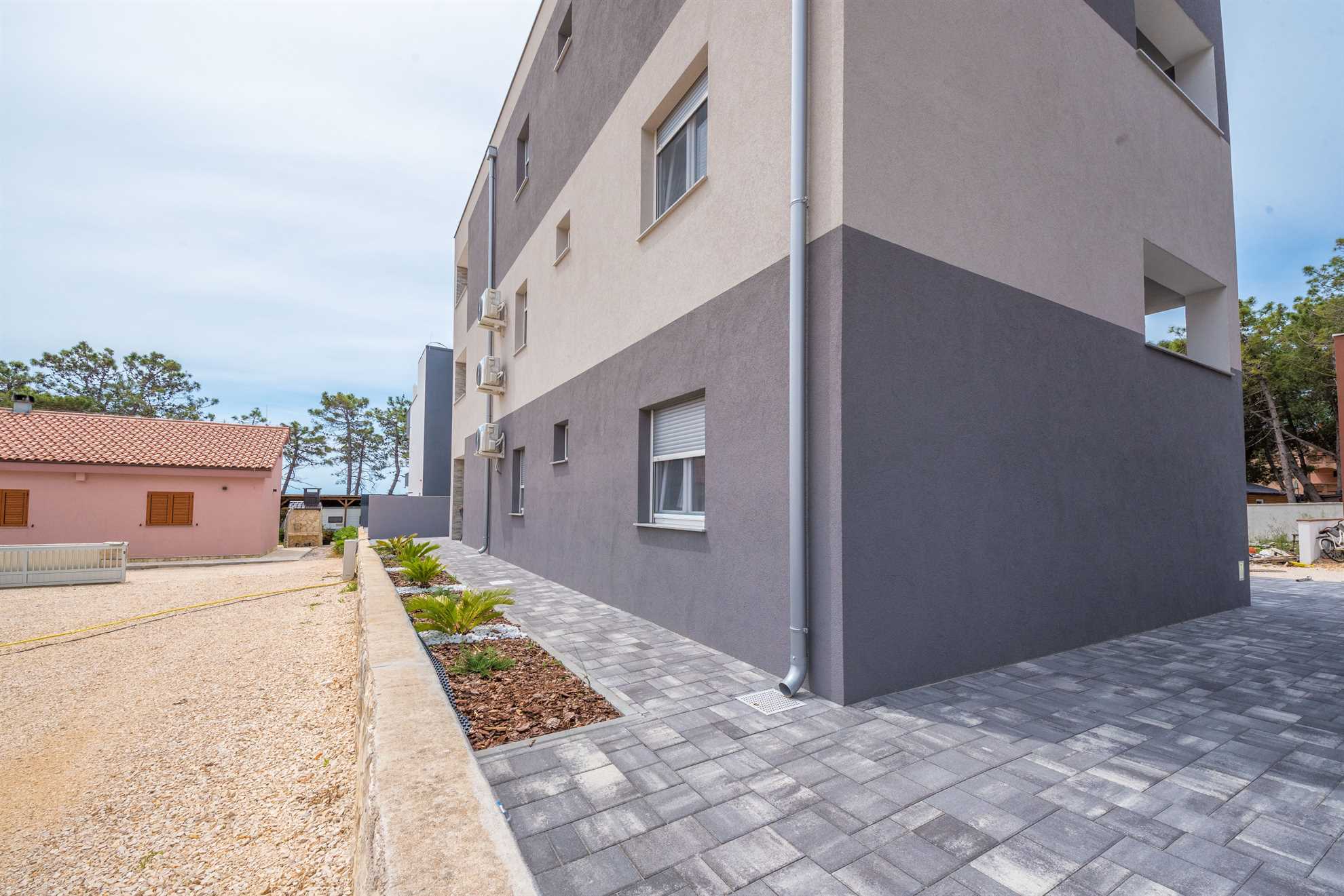 Apartment in a quiet area | for 6 persons | partial sea view