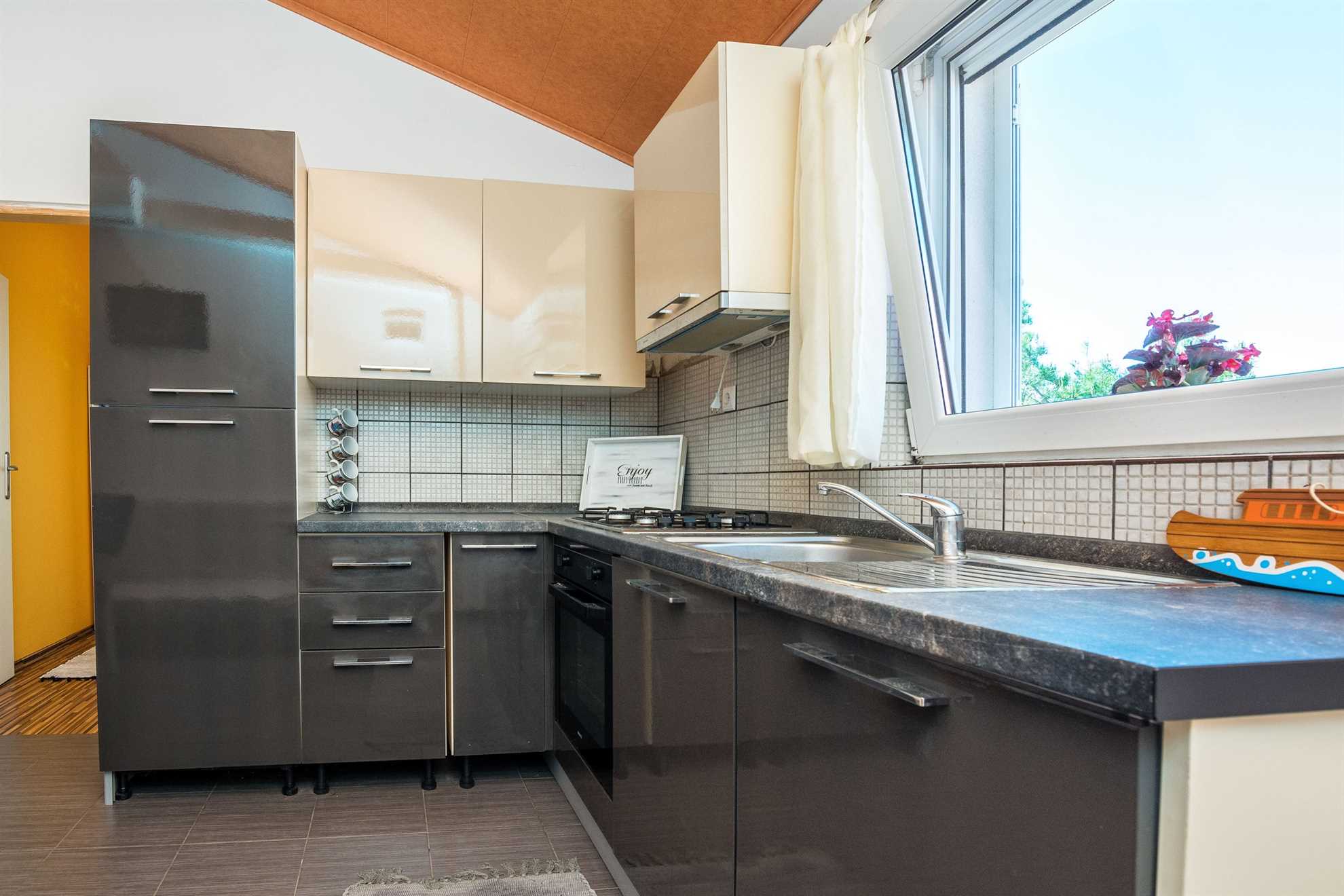 Quiet location | Apartment for 4-5 persons | Sea view