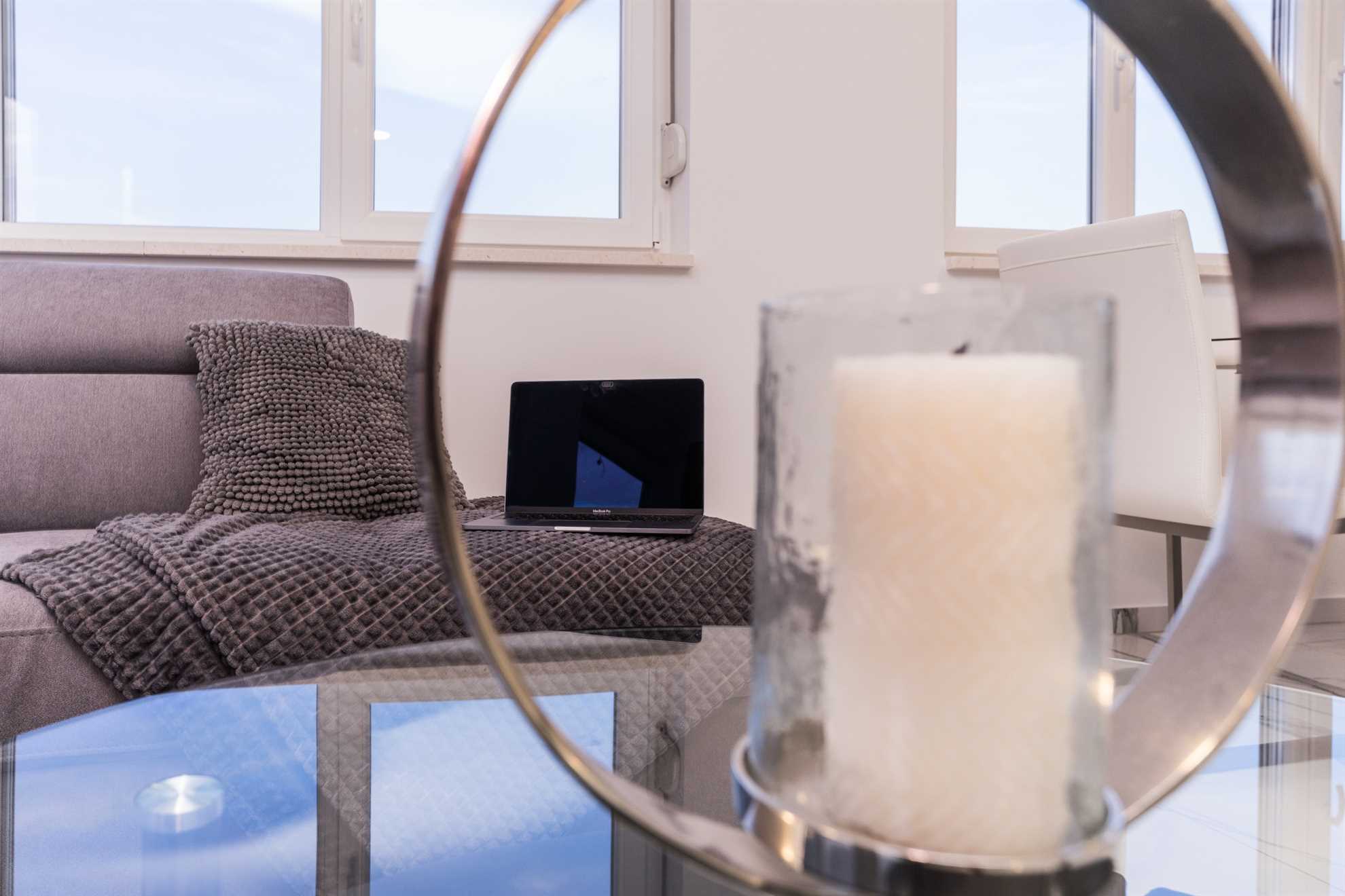 Beachfront | 3 bedrooms | for 6 per. | Sea view