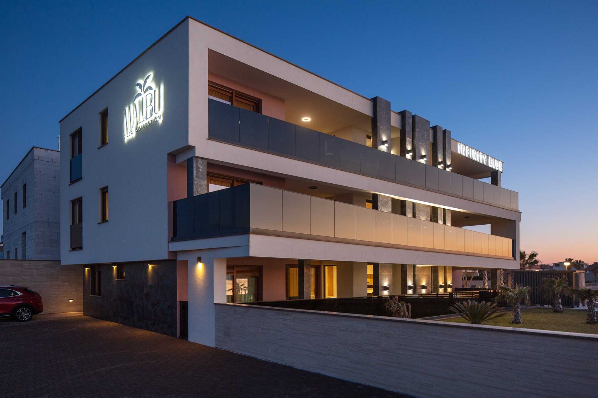 Luxurious app for 4 persons | 2 swimming pools | Sea View