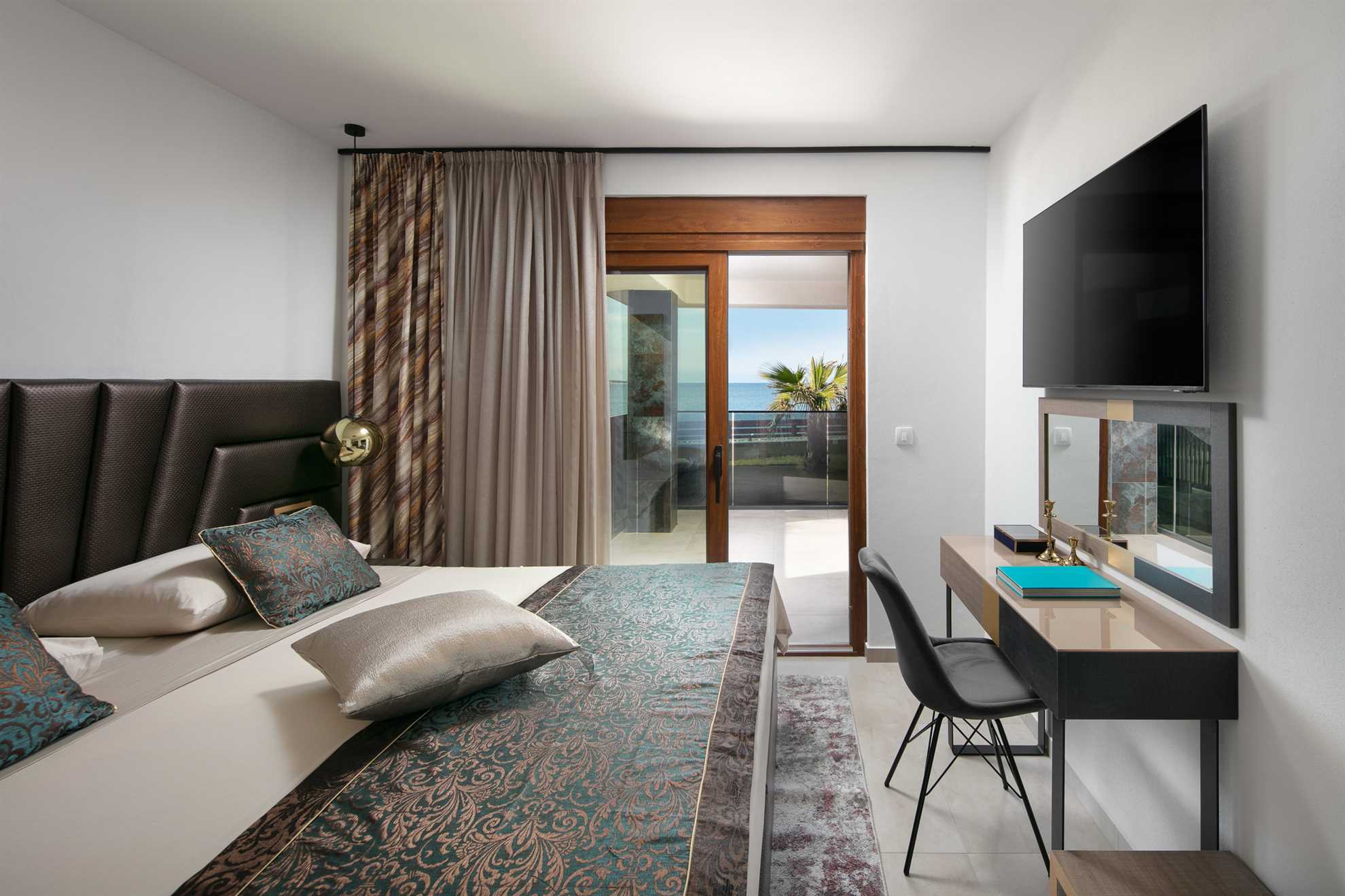 Uz plažu | 5* | Smještaj za 4 osobe | Bazen