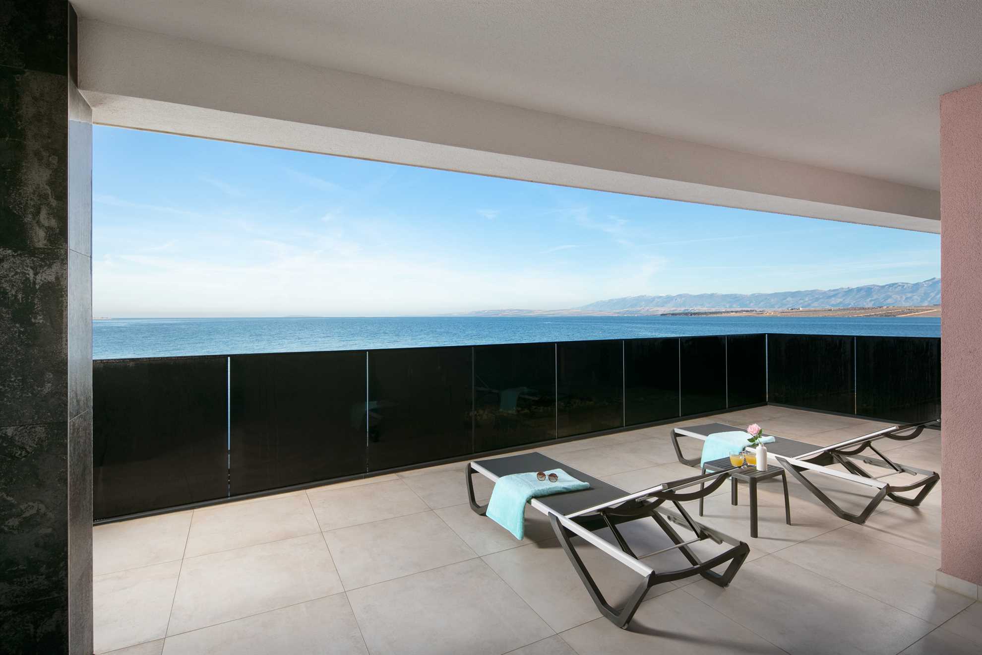 Panoramic sea view | Ideal for 8 persons | Luxurious