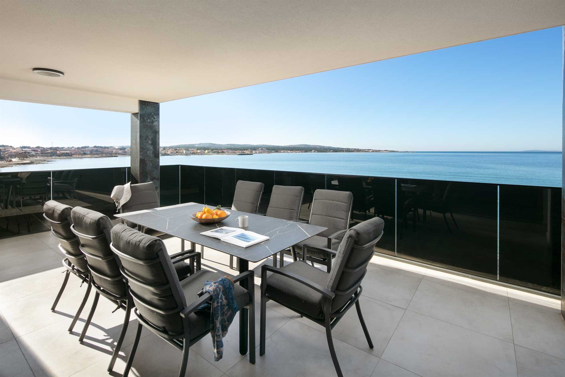 Apartment for 8 persons | 20 m from the sea | 2 swimming pools