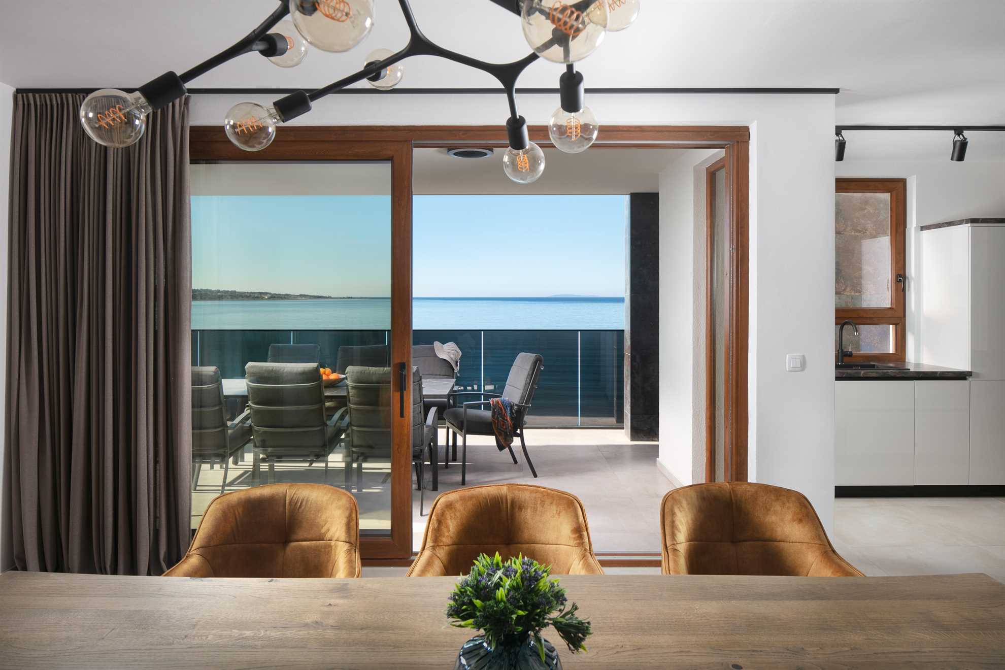 Apartment for 8 persons | 20 m from the sea | 2 swimming pools