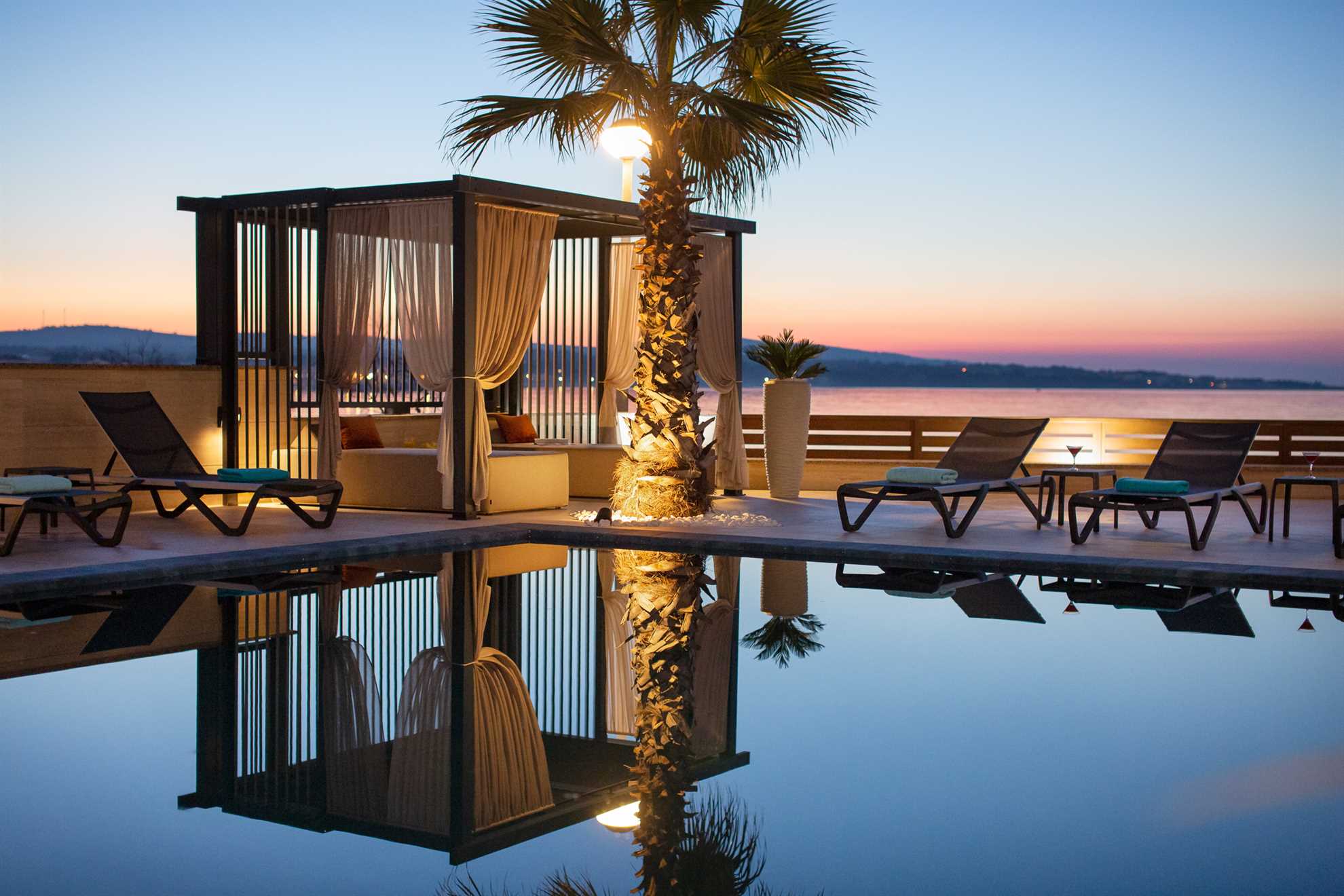 5 stars apartmant | seaview | just 20 m from beach
