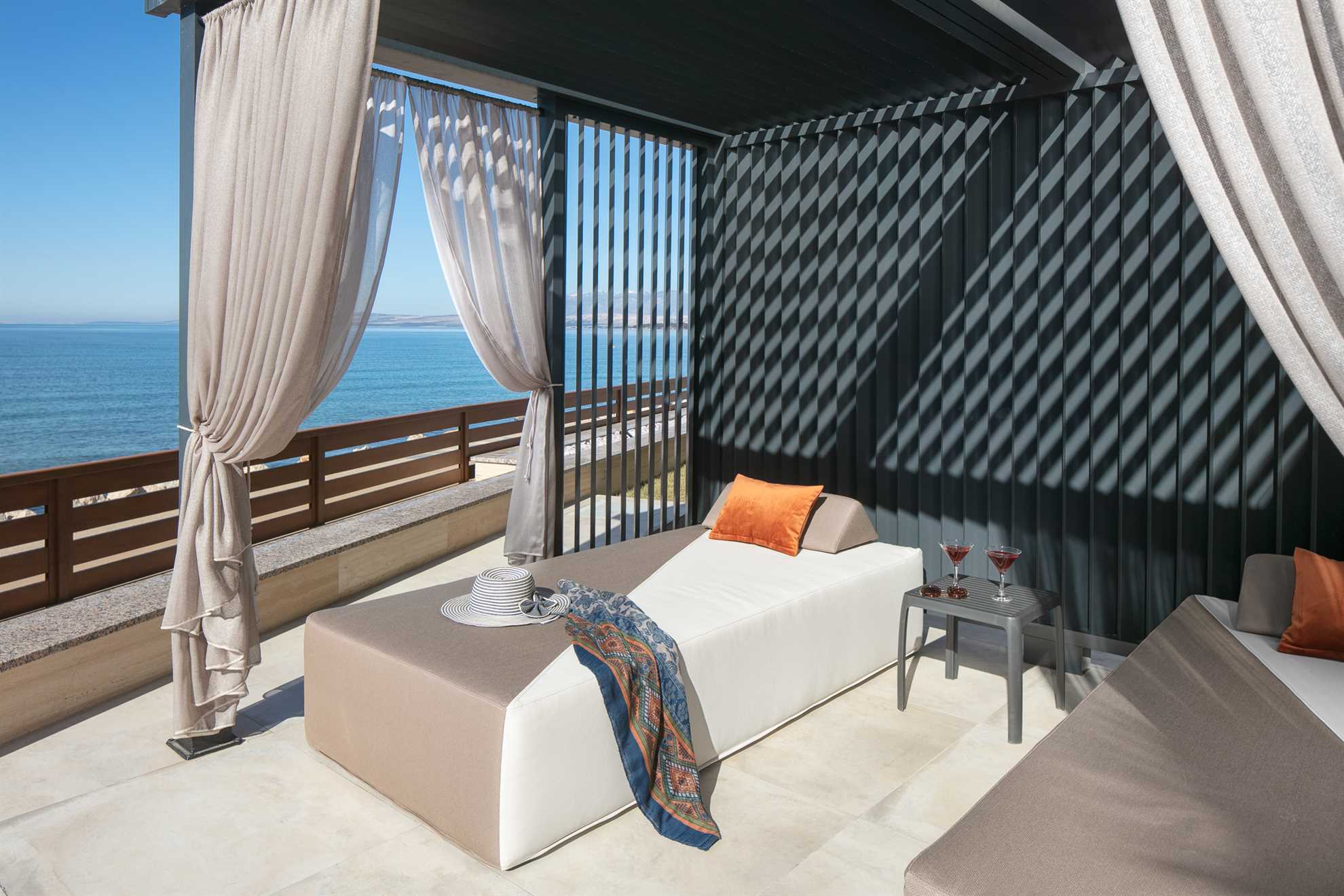 5 stars apartmant | seaview | just 20 m from beach