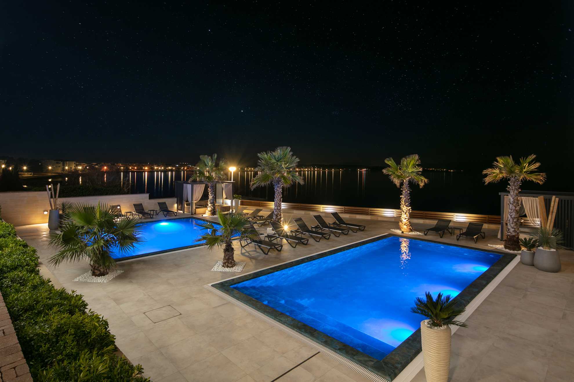 5 stars apartmant | seaview | just 20 m from beach